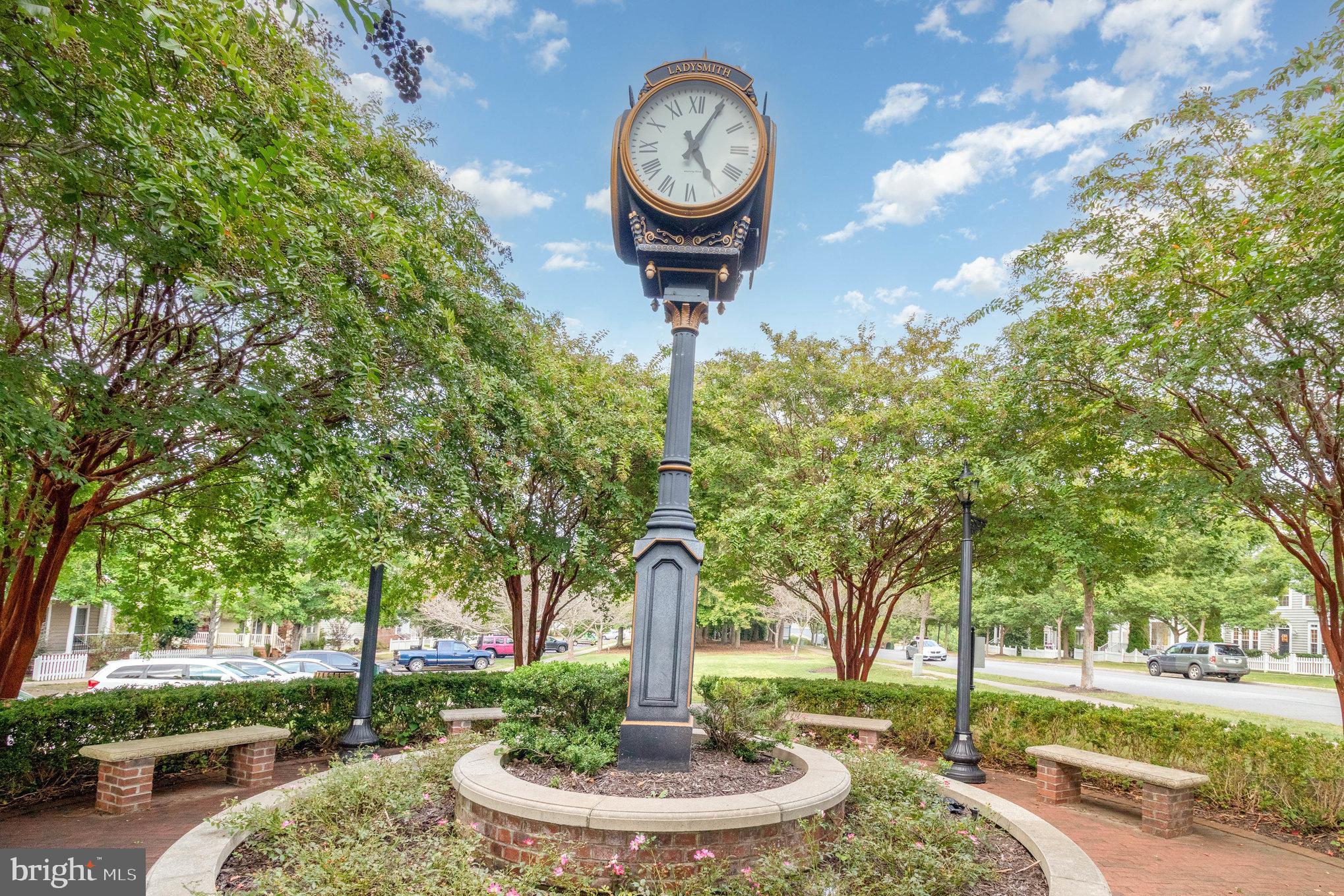 LADYSMITH VILLAGE - Residential