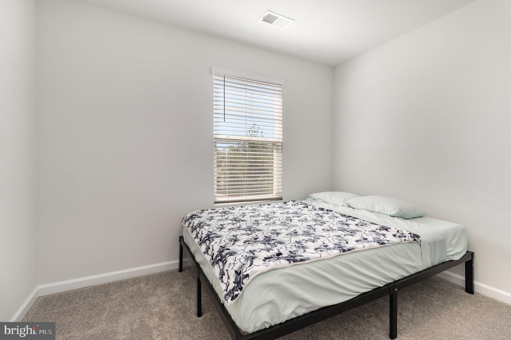 LADYSMITH VILLAGE - Residential