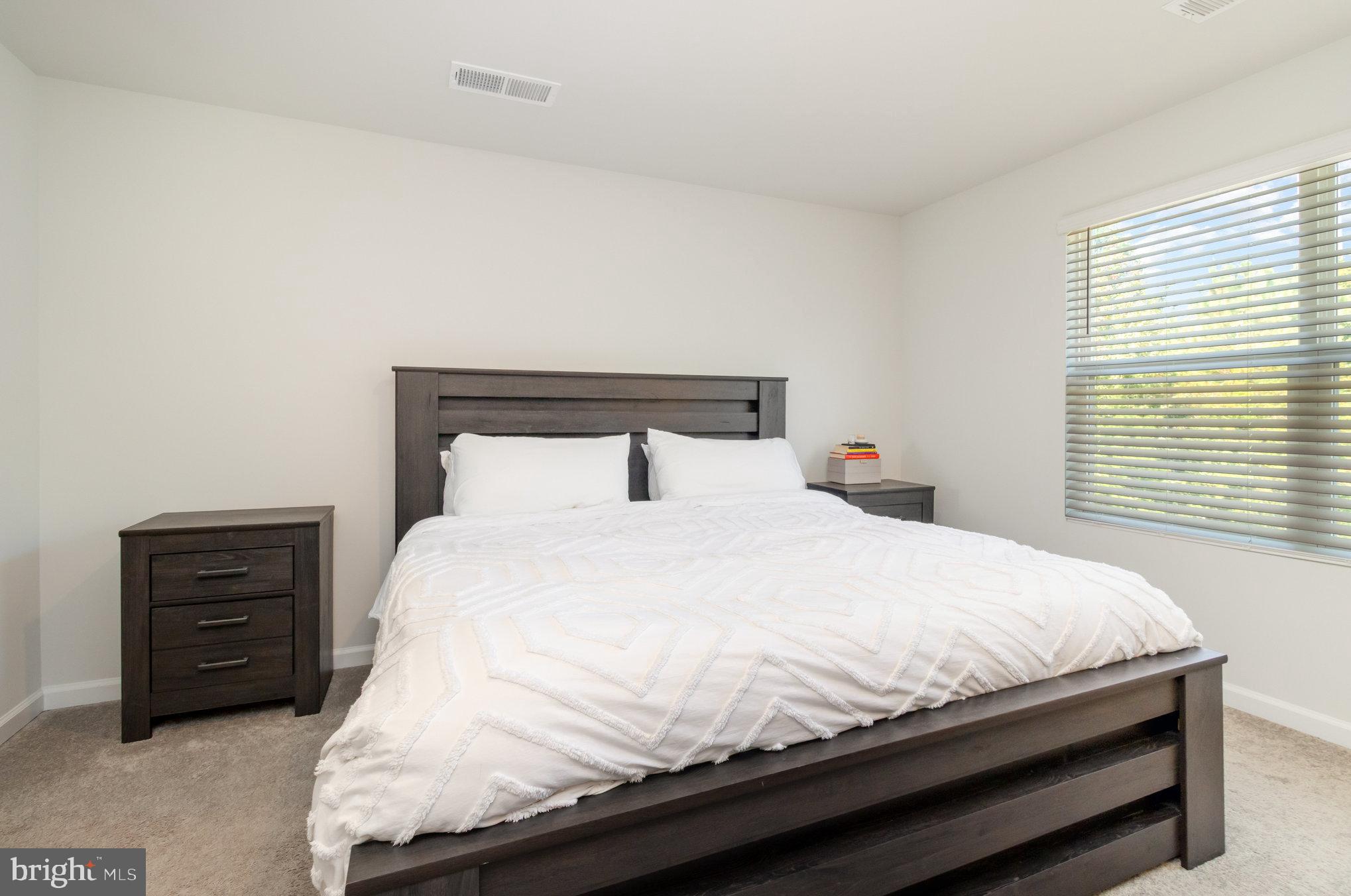 LADYSMITH VILLAGE - Residential