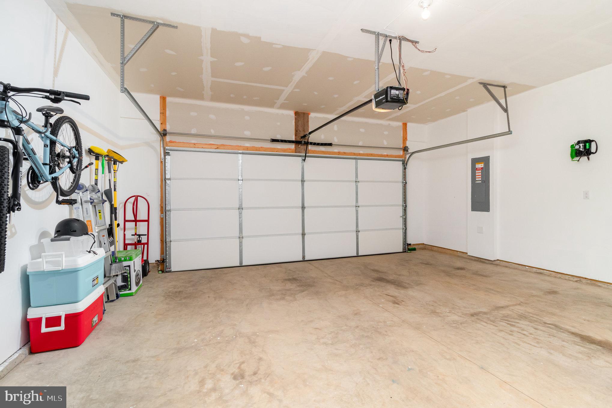 LADYSMITH VILLAGE - Residential