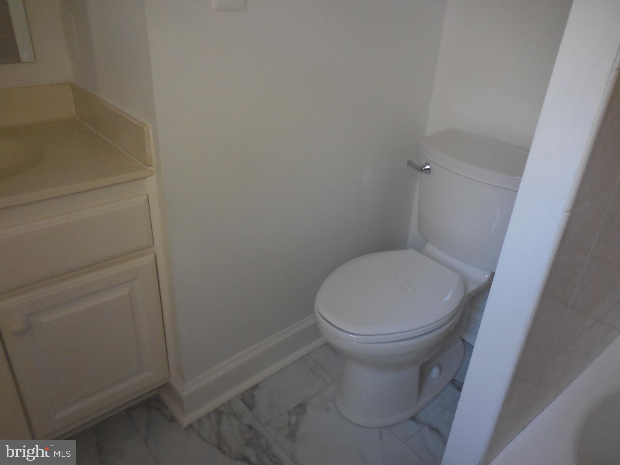 FORT WASHINGTON - Residential Lease