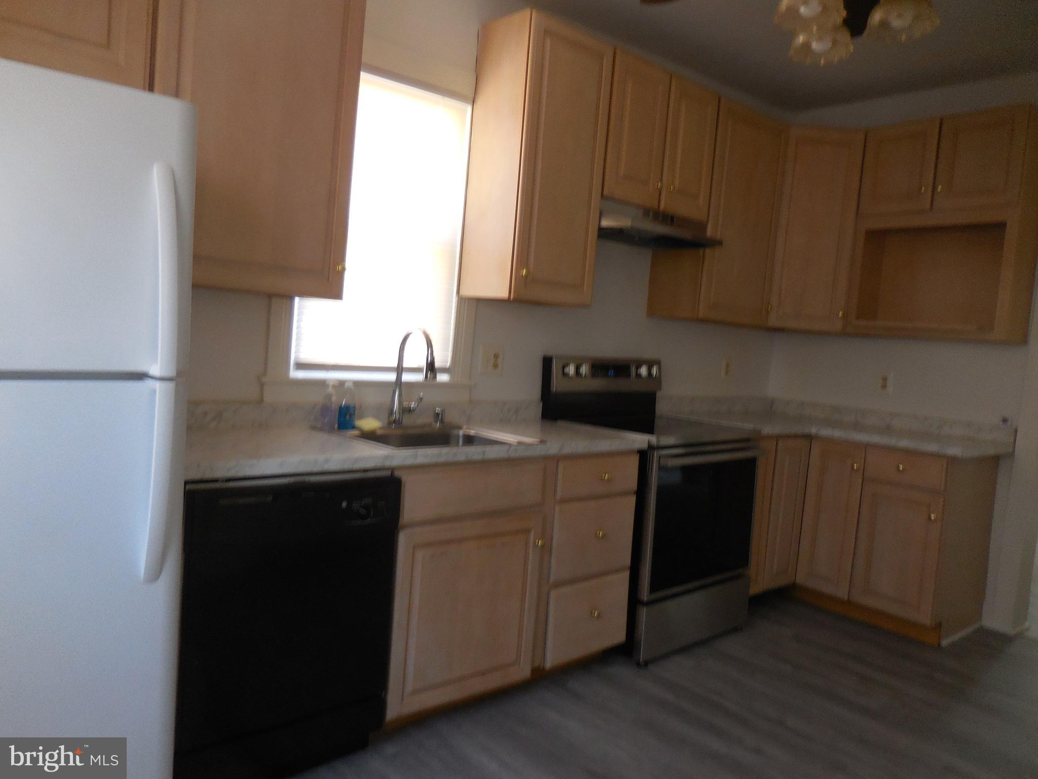 FORT WASHINGTON - Residential Lease