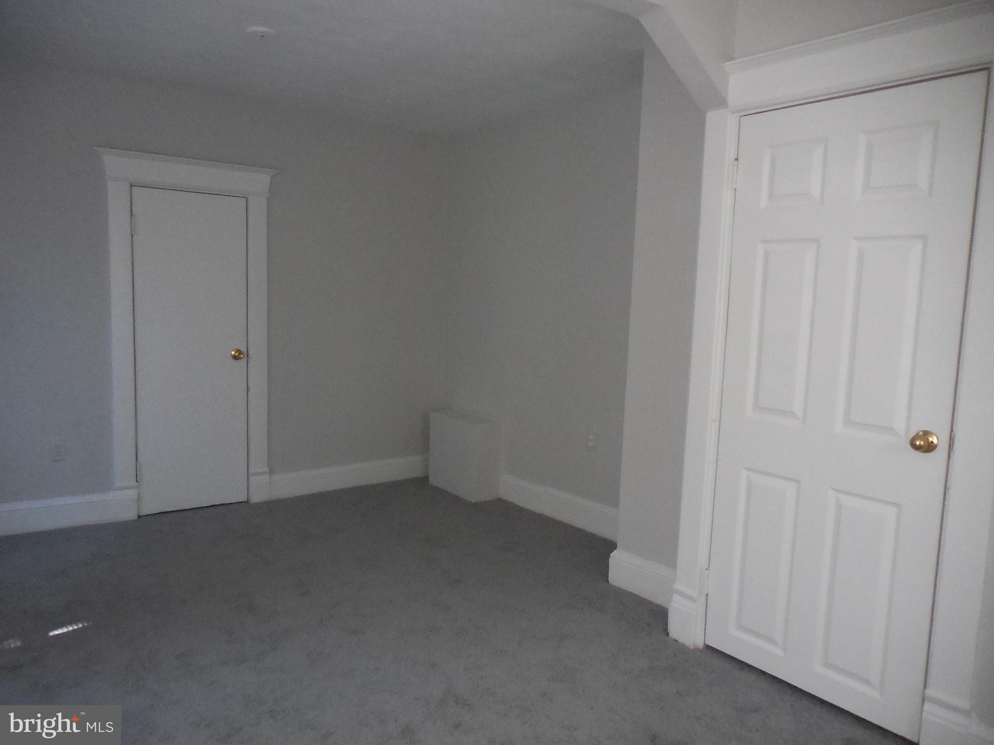 FORT WASHINGTON - Residential Lease