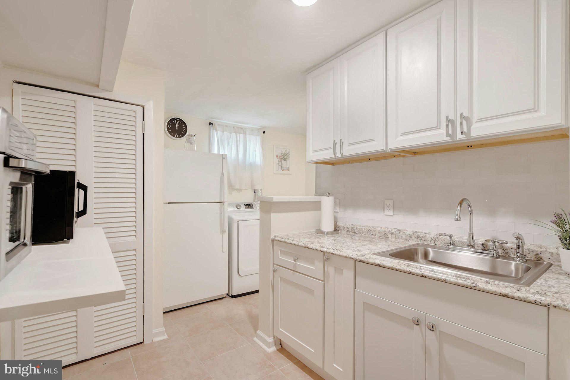 TANTALLON SOUTH - Residential Lease