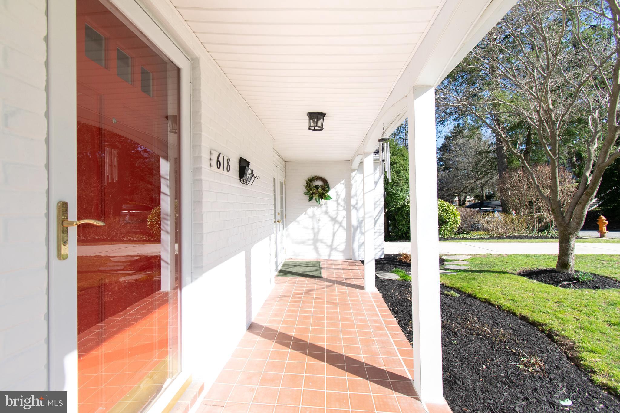 618 HASTINGS