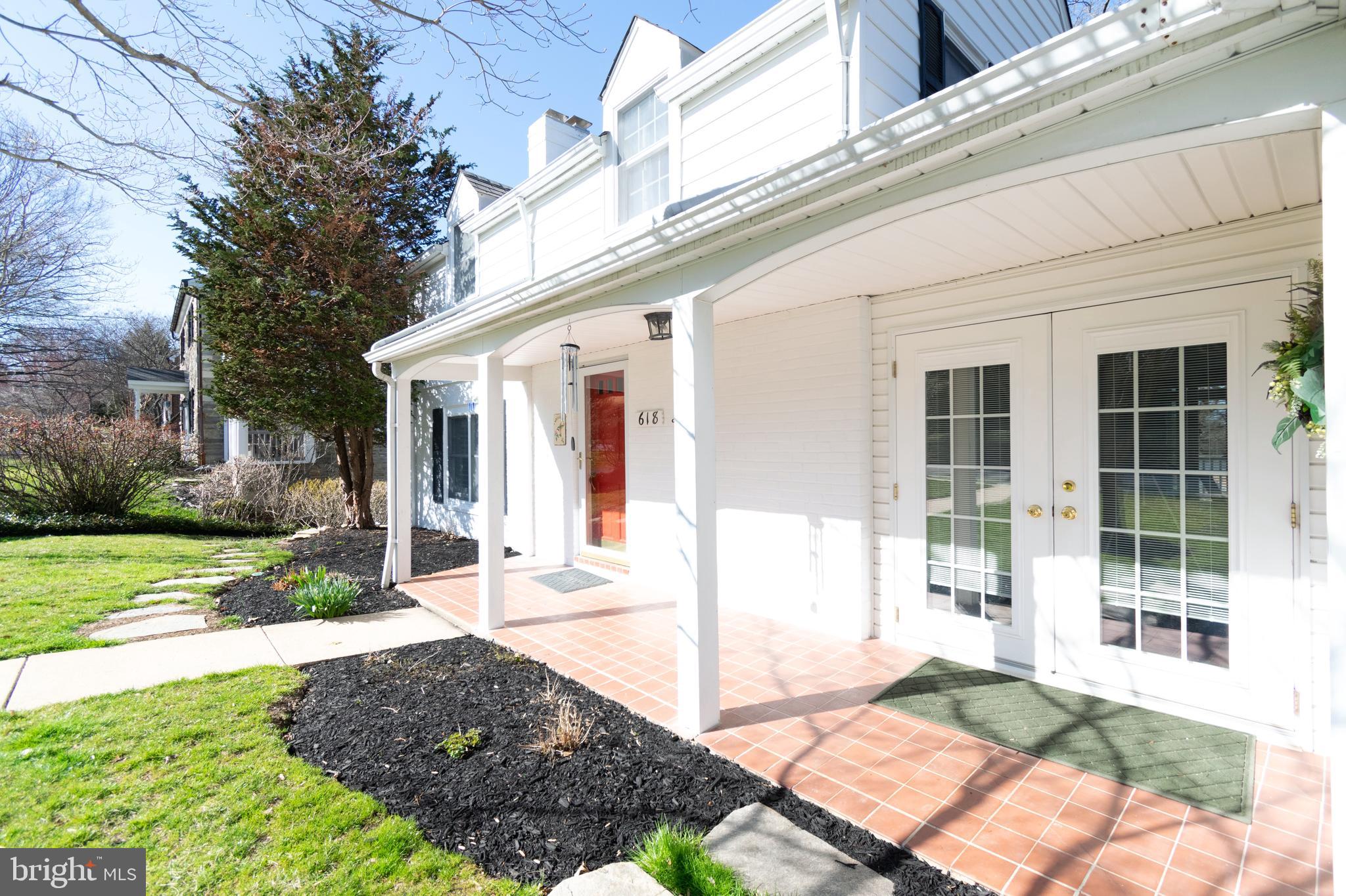 618 HASTINGS