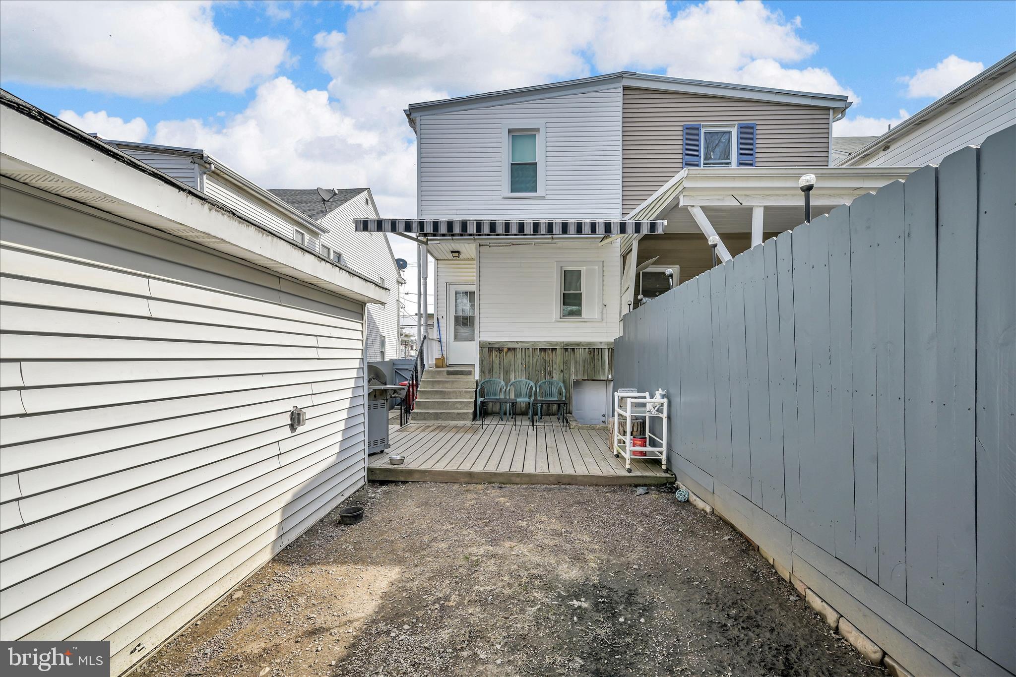 YORKVILLE - Residential