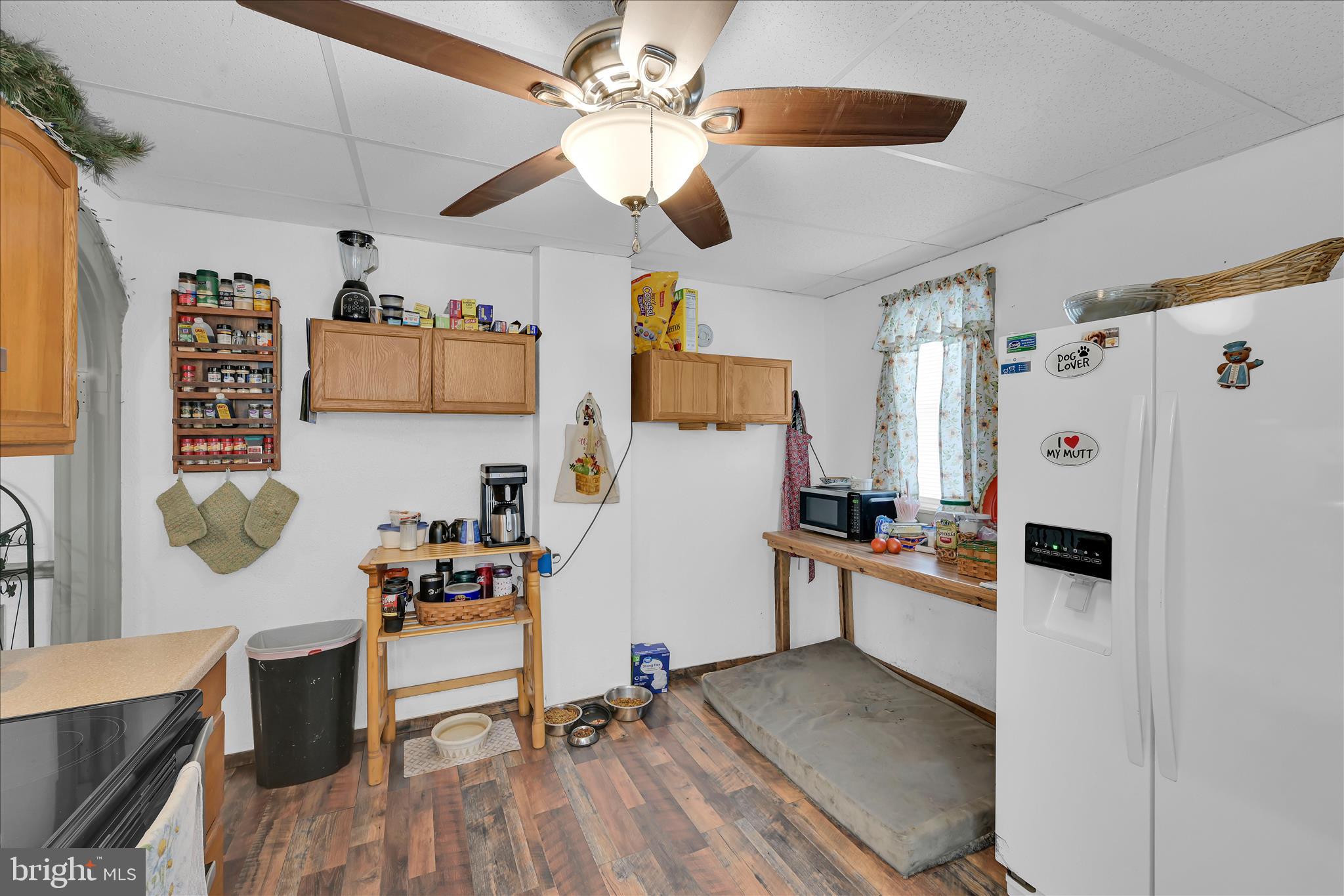 YORKVILLE - Residential