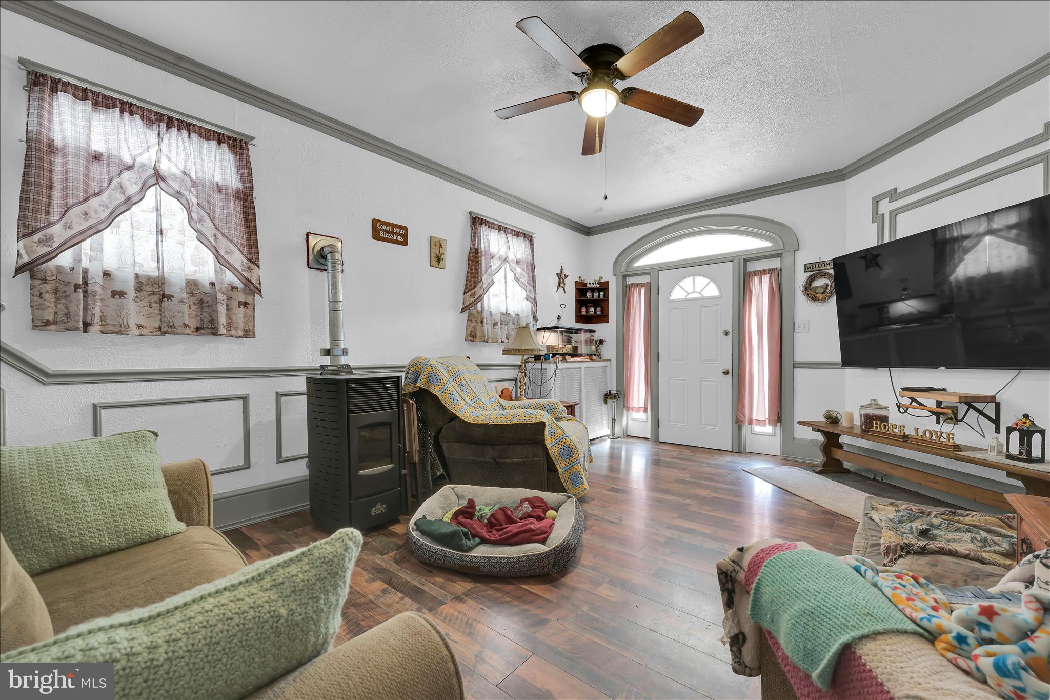 YORKVILLE - Residential