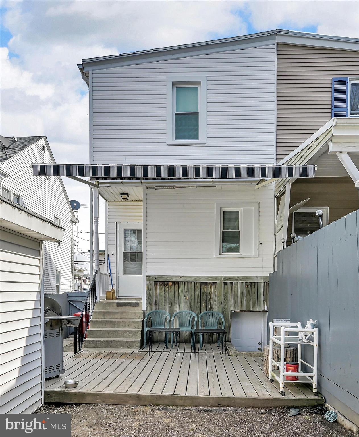 YORKVILLE - Residential