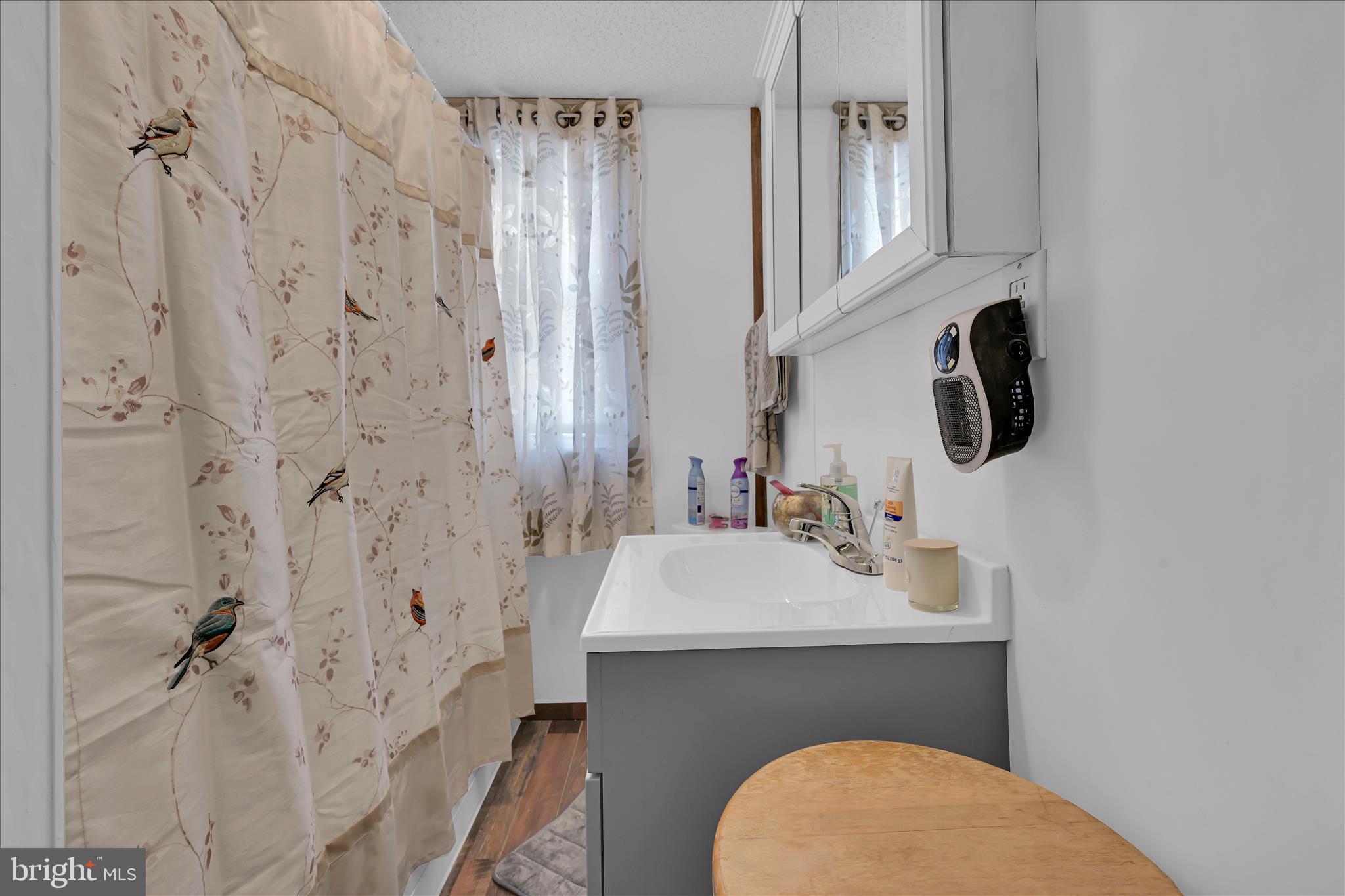 YORKVILLE - Residential