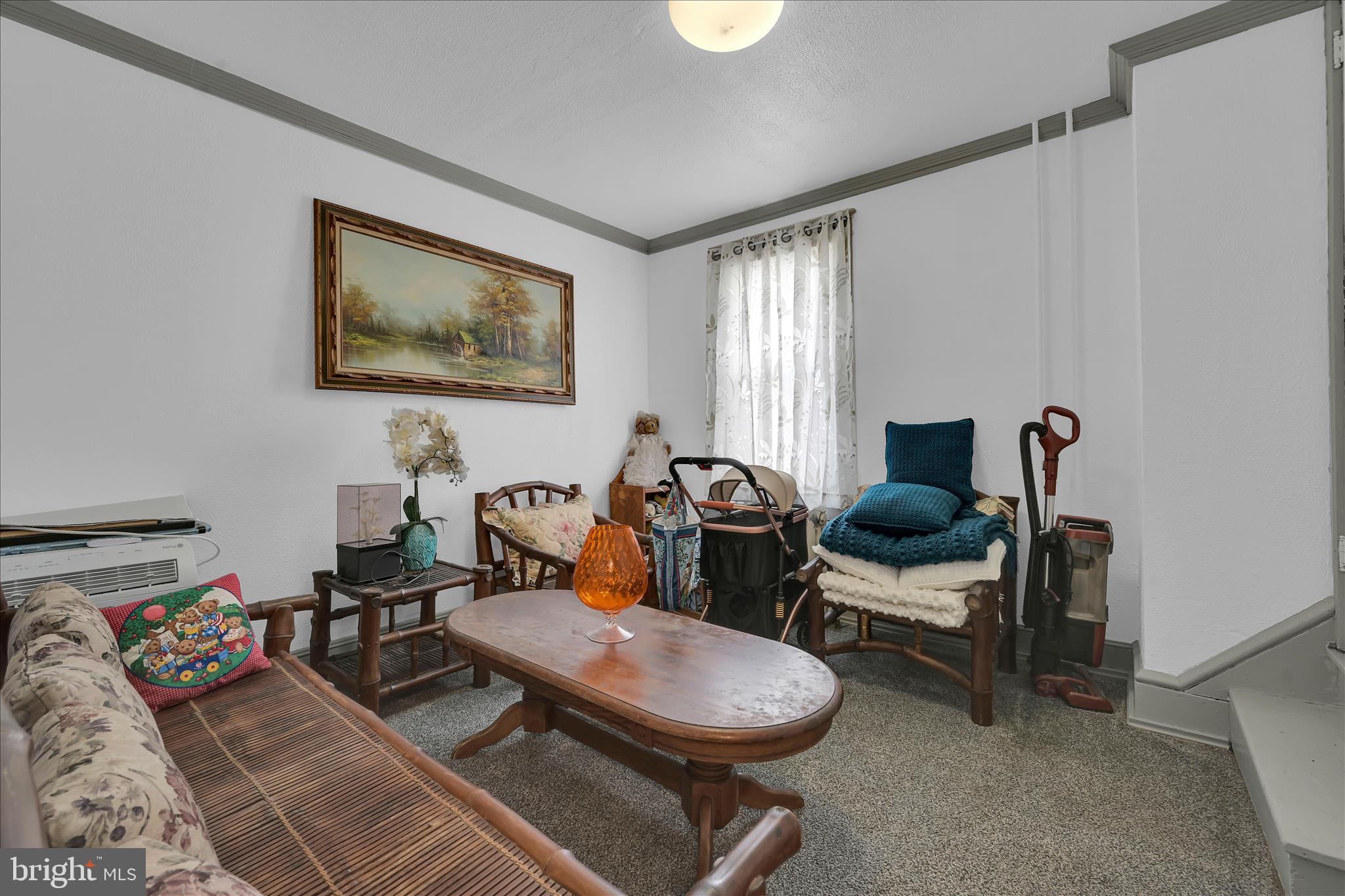 YORKVILLE - Residential