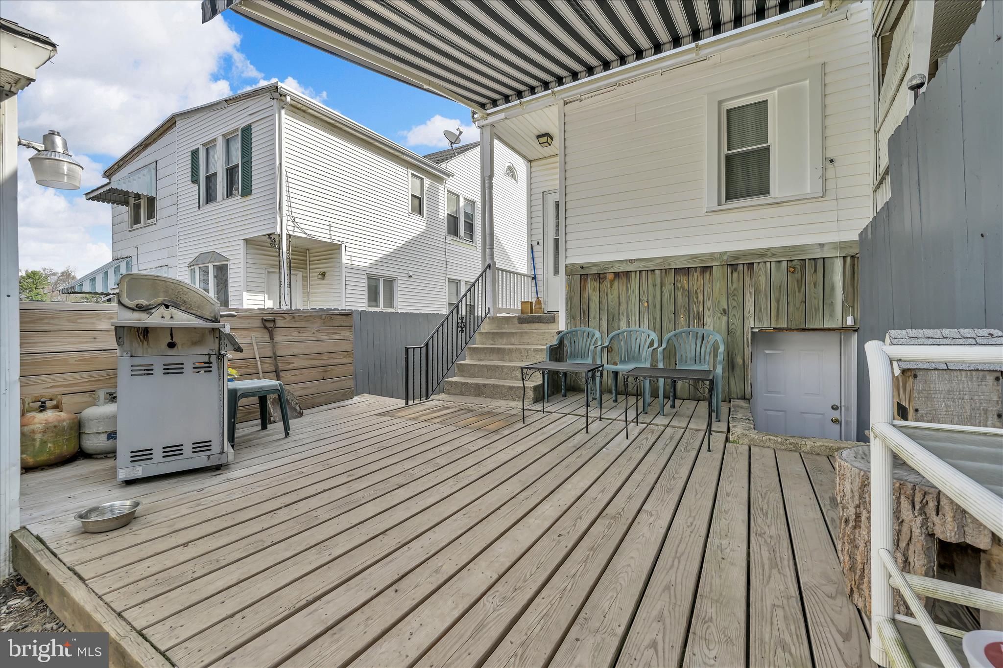 YORKVILLE - Residential