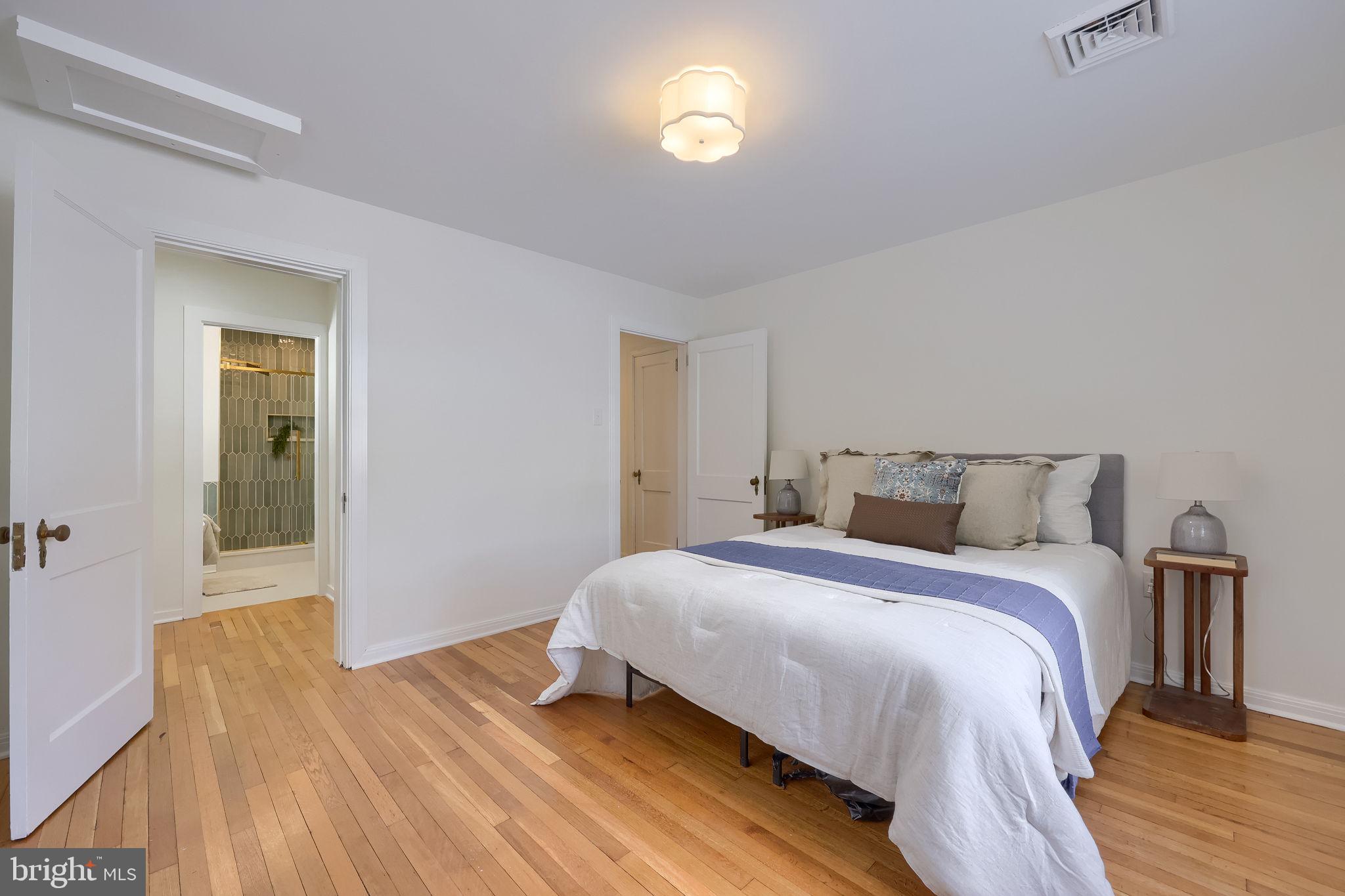 SCHOOL LANE HILLS - Residential