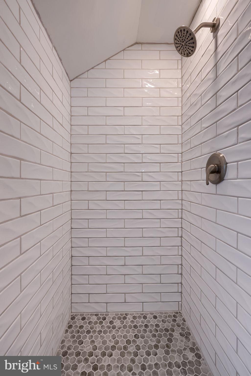 SCHOOL LANE HILLS - Residential