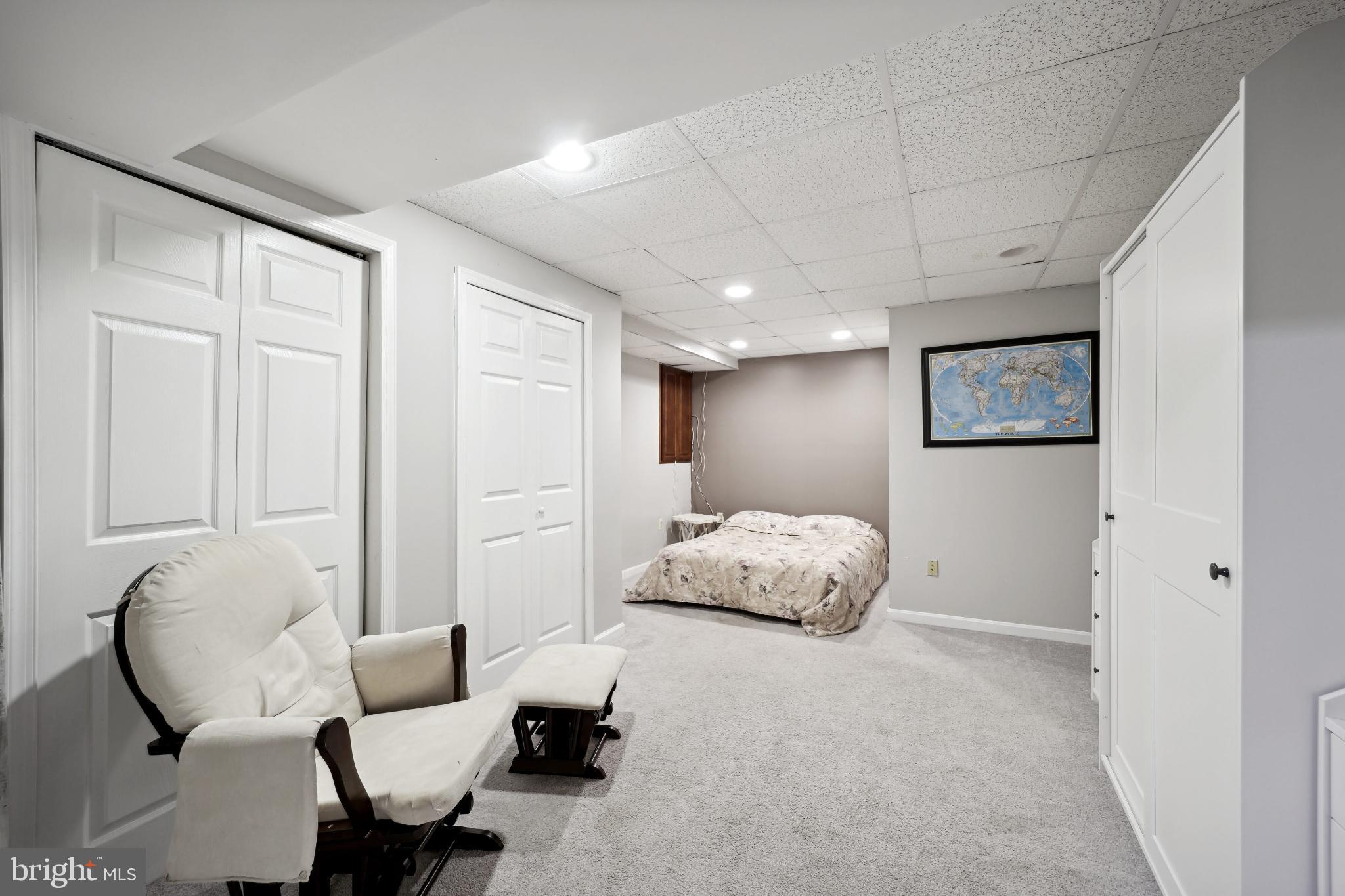 TOBACCO ROAD - Residential