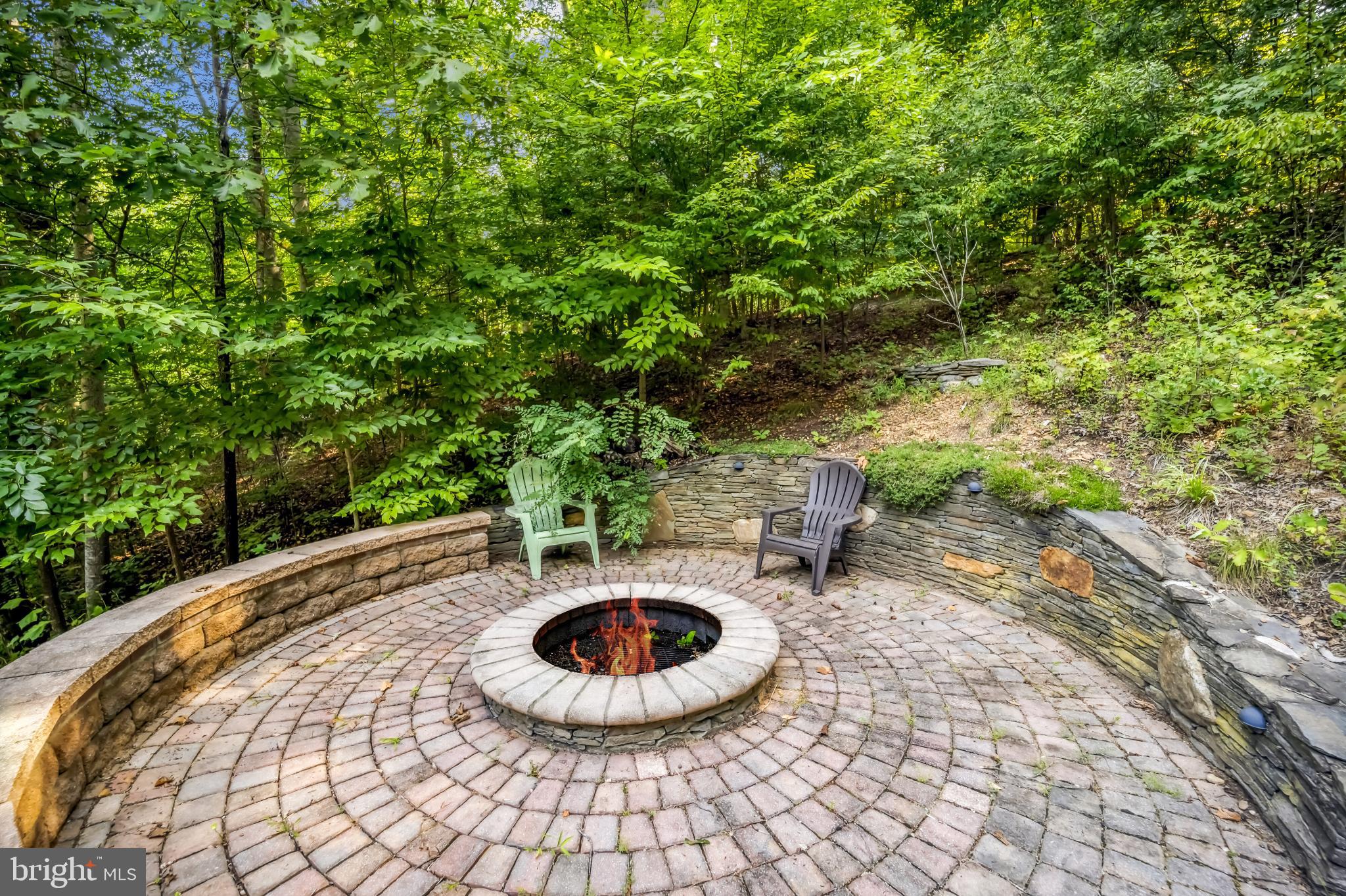 TOBACCO ROAD - Residential