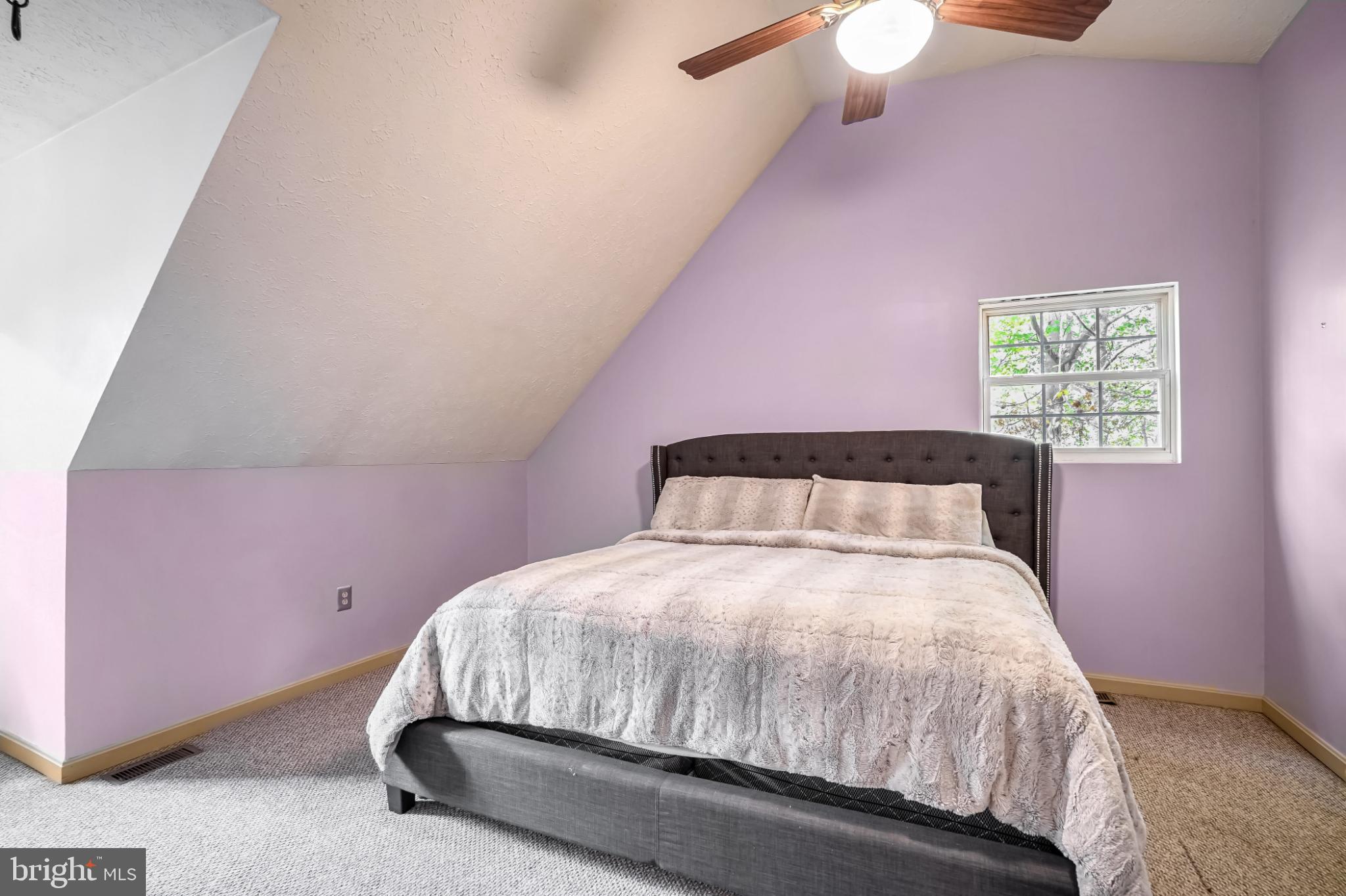 TOBACCO ROAD - Residential