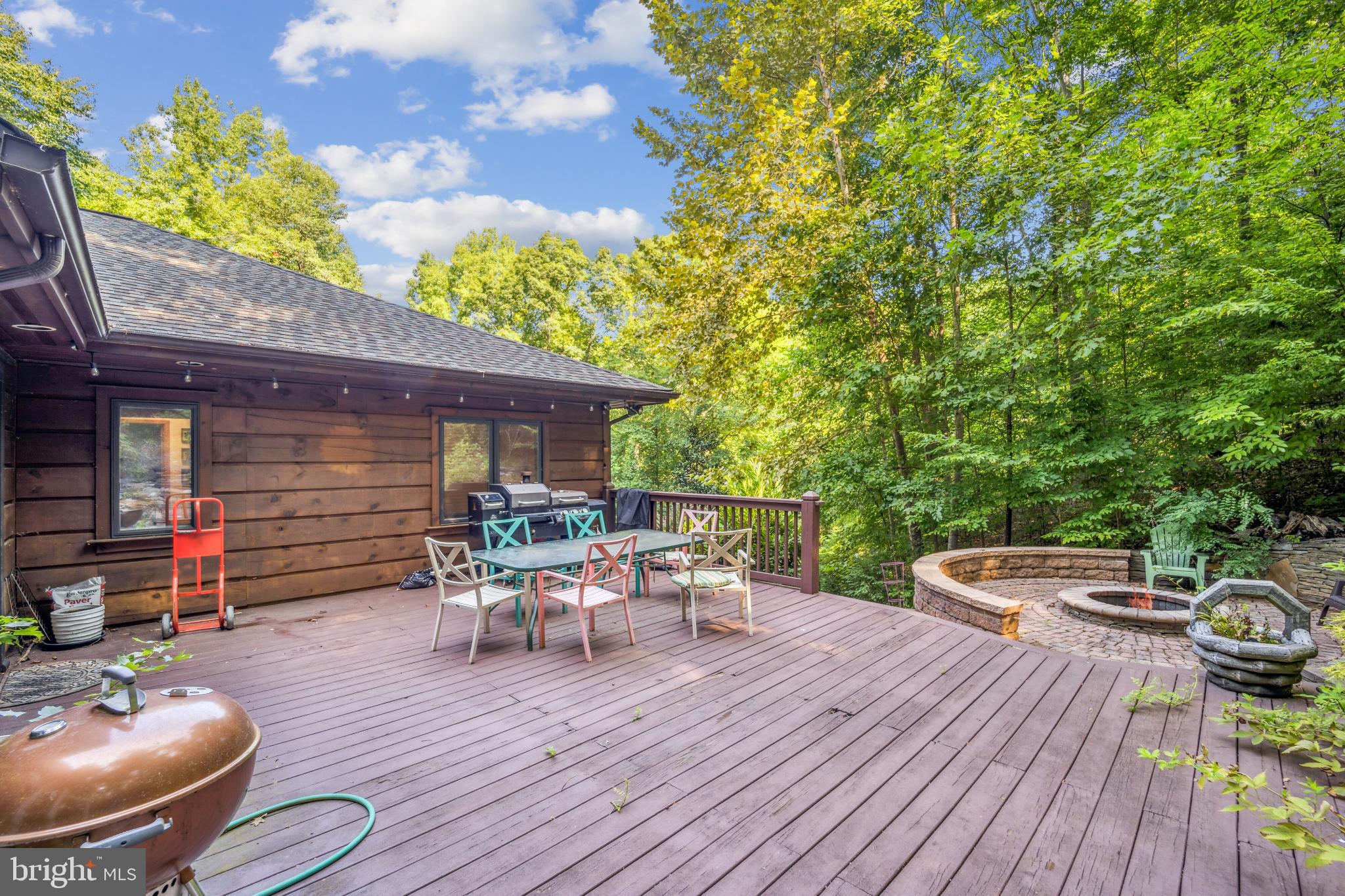 TOBACCO ROAD - Residential