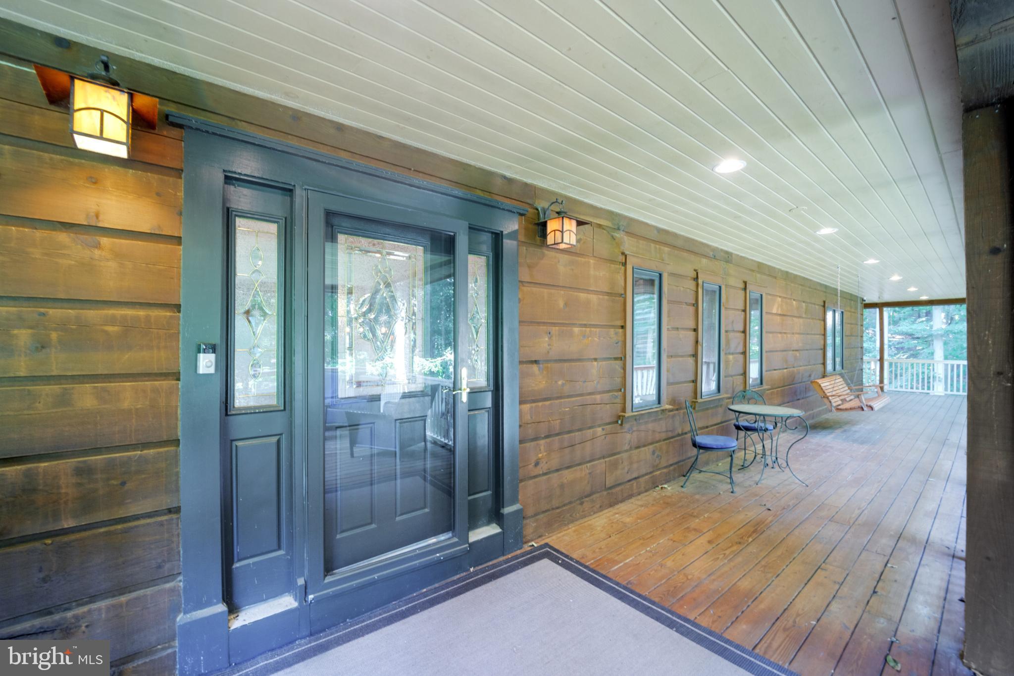 TOBACCO ROAD - Residential