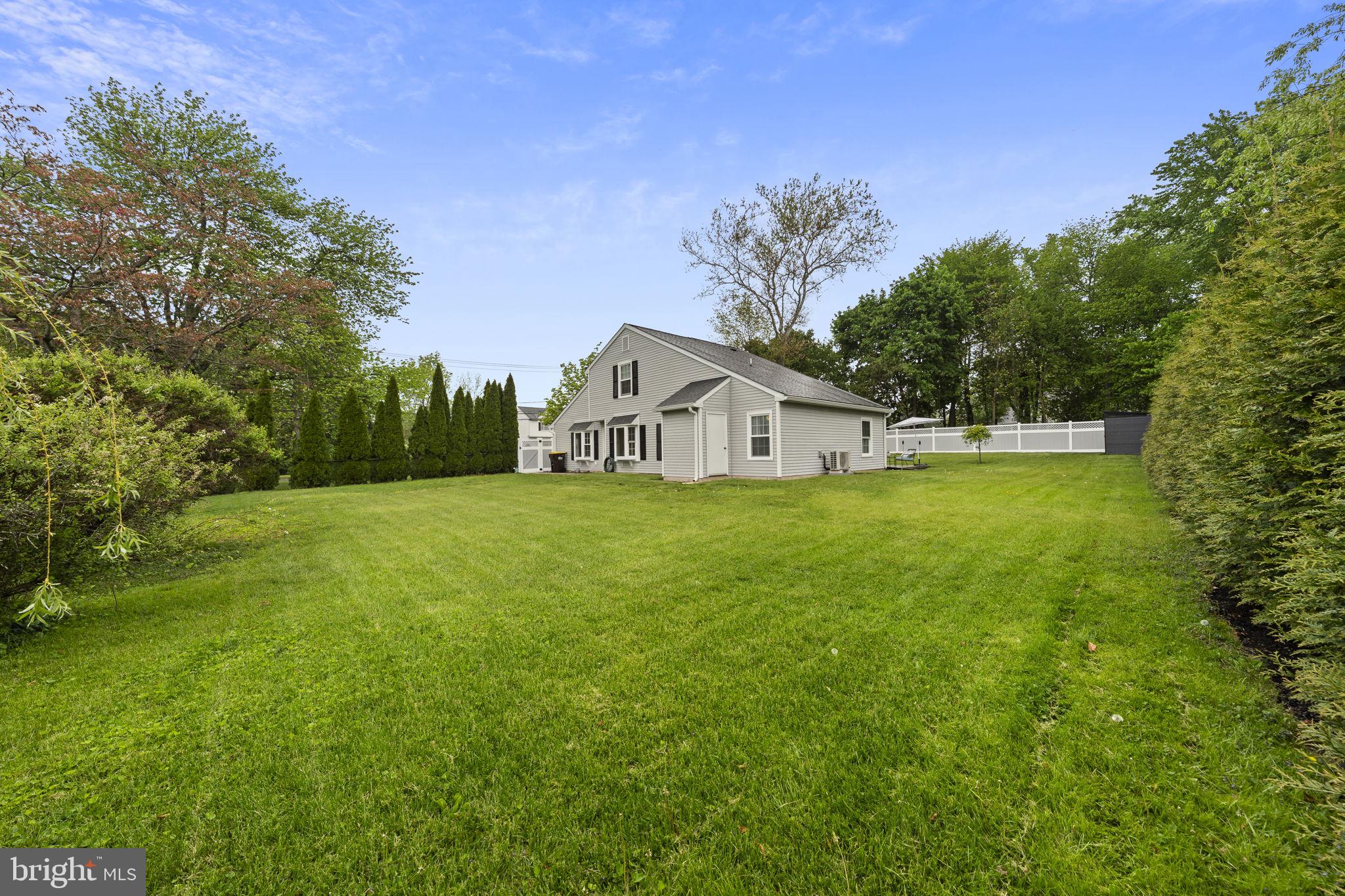 FAIRWAYS - Residential