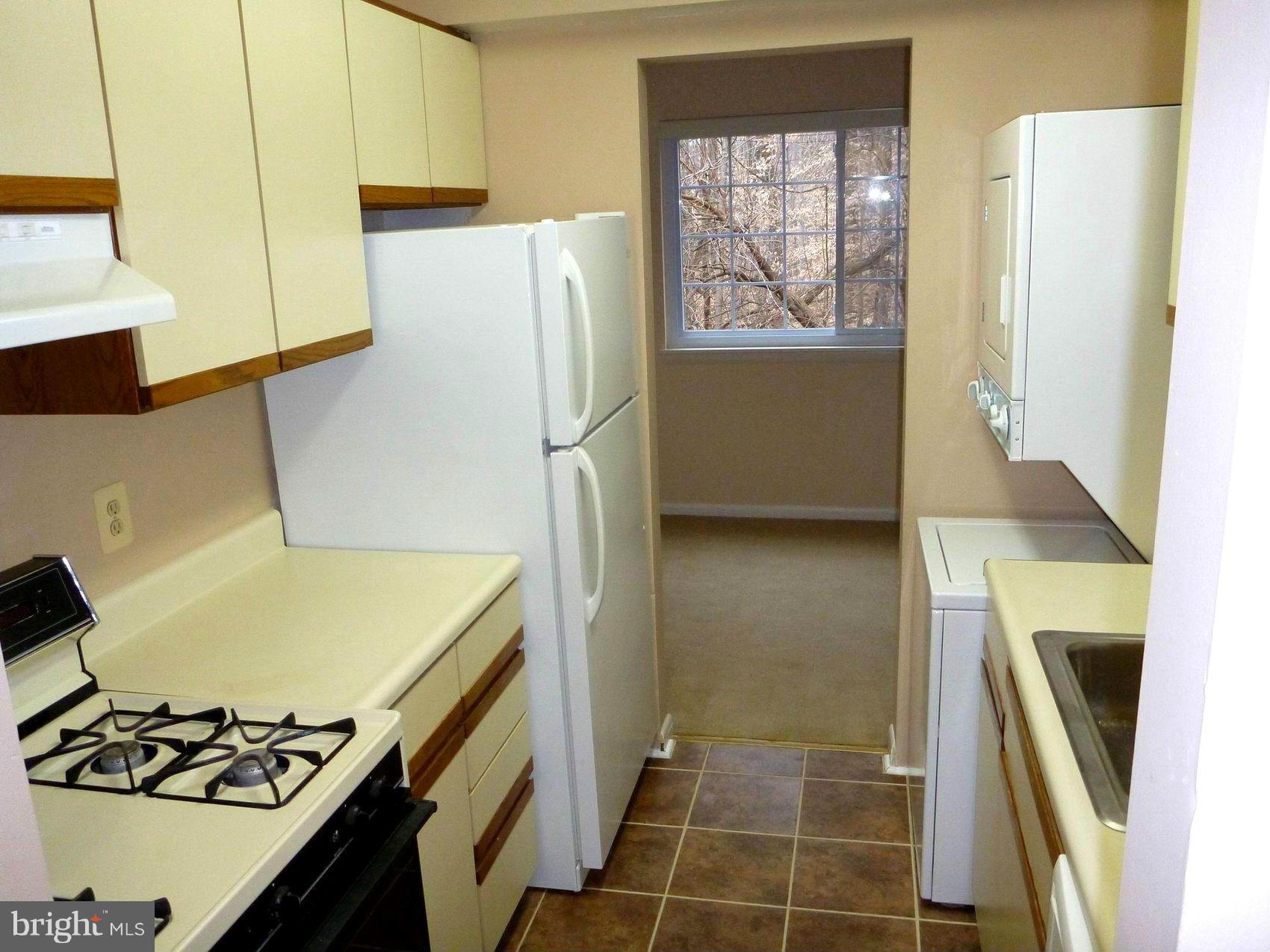 RIVER TERRACE - Residential Lease