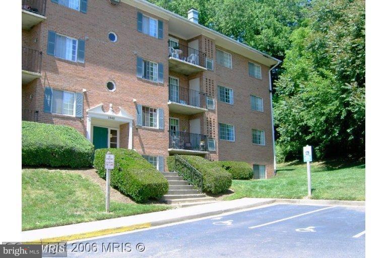 RIVER TERRACE - Residential Lease