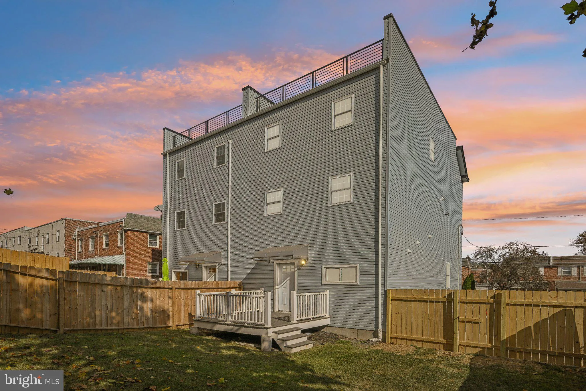 Havertown, Pennsylvania 19083, United States, 4 Bedrooms Bedrooms, ,4 BathroomsBathrooms,Residential,Pending,35269