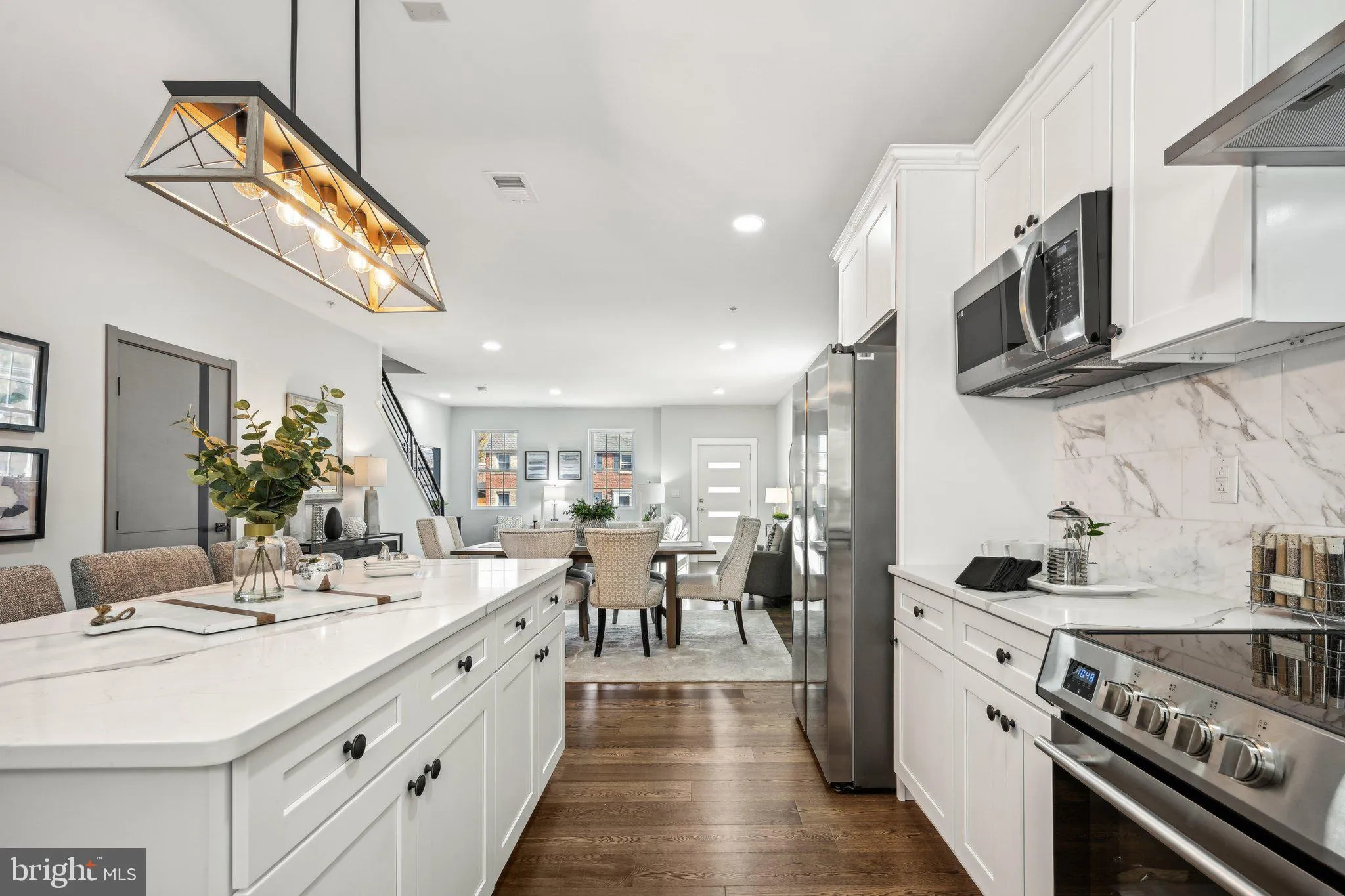 Havertown, Pennsylvania 19083, United States, 4 Bedrooms Bedrooms, ,4 BathroomsBathrooms,Residential,Pending,35269