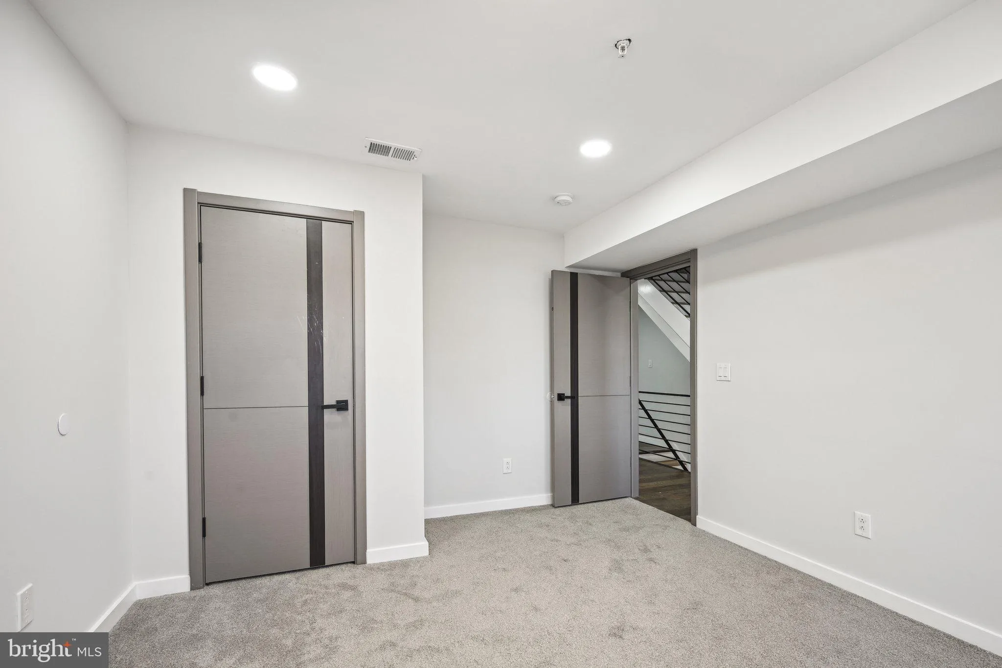 Havertown, Pennsylvania 19083, United States, 4 Bedrooms Bedrooms, ,4 BathroomsBathrooms,Residential,Pending,35269