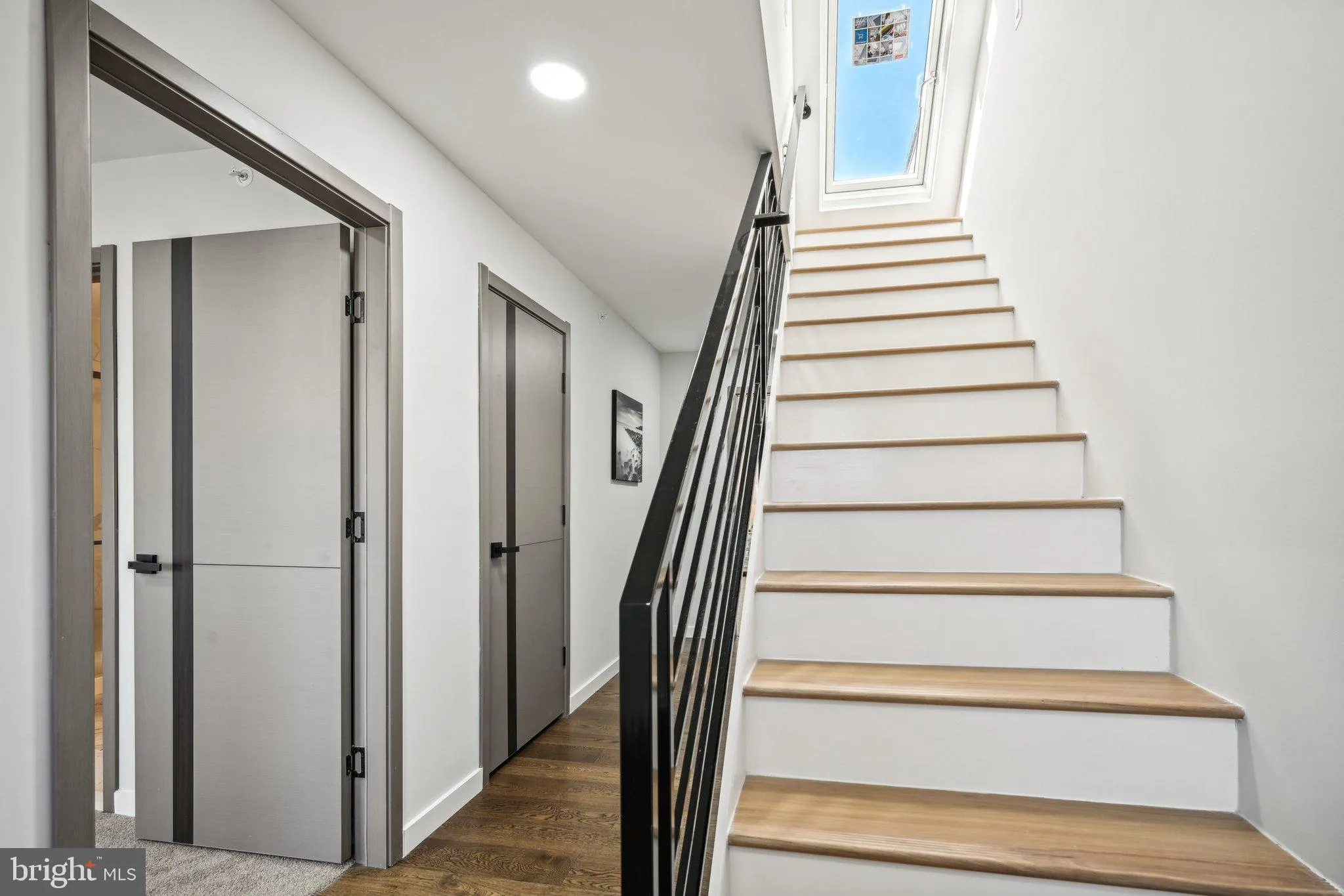 Havertown, Pennsylvania 19083, United States, 4 Bedrooms Bedrooms, ,4 BathroomsBathrooms,Residential,Pending,35269