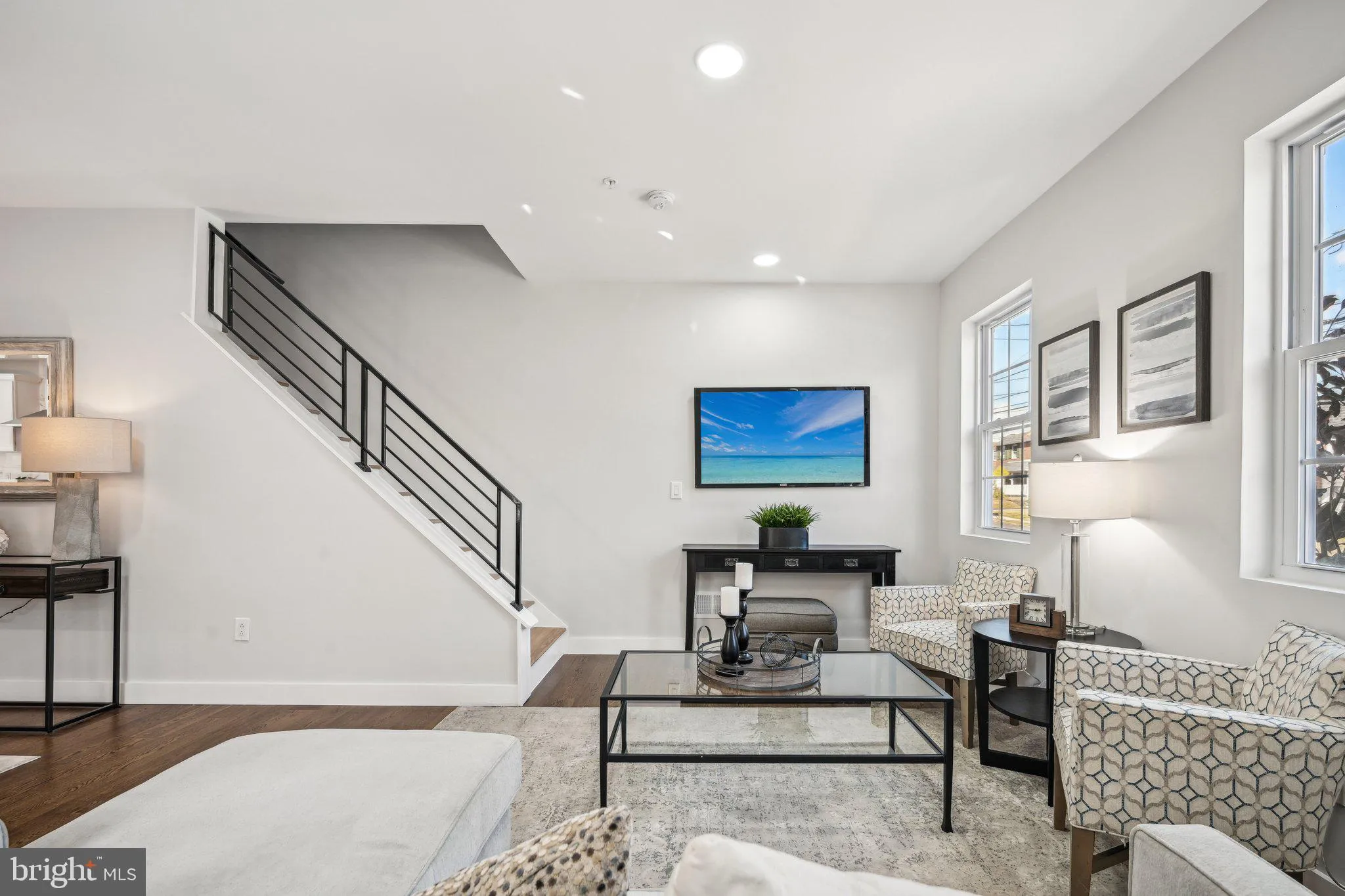 Havertown, Pennsylvania 19083, United States, 4 Bedrooms Bedrooms, ,4 BathroomsBathrooms,Residential,Pending,35269