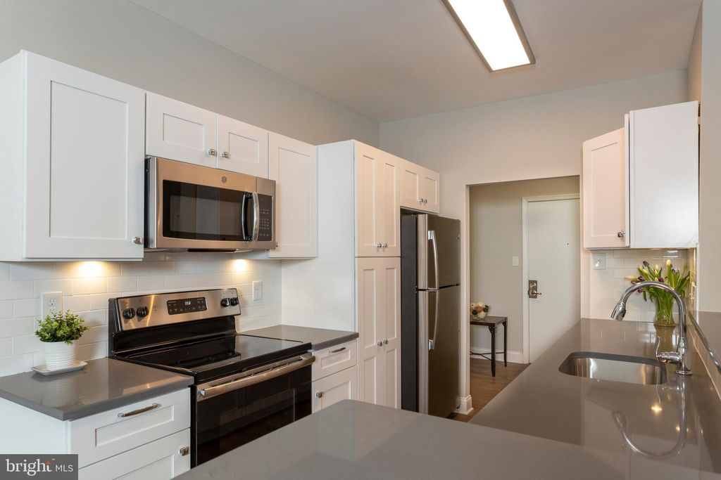Photo of 313 Creek Drive #223, WAYNE, PA 19087 (MLS # PADE2102638)