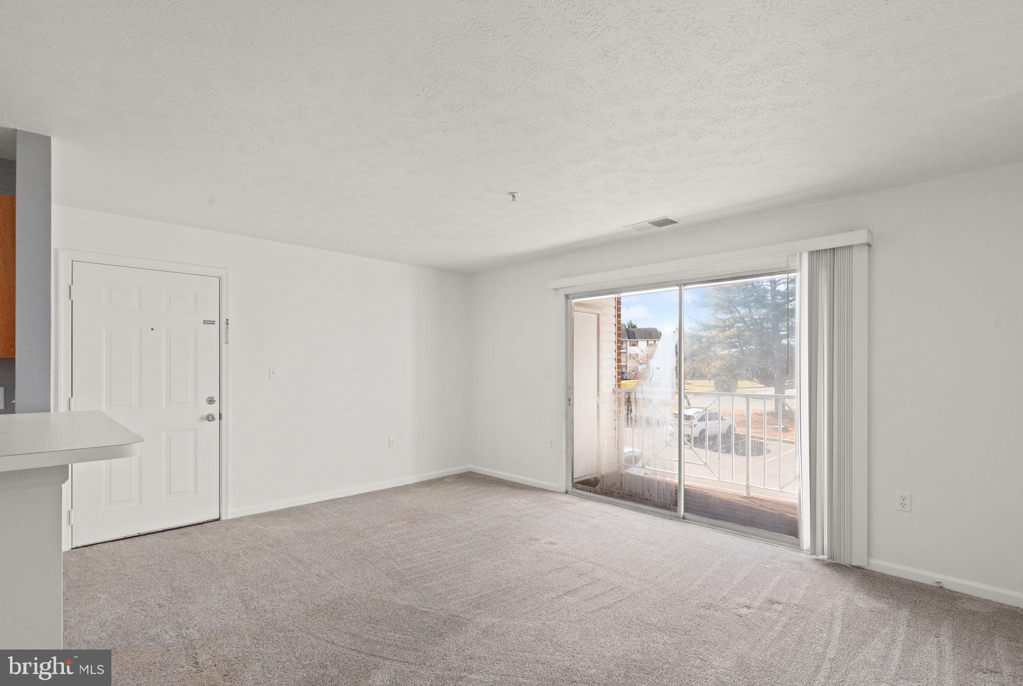 RIVERSIDE PARK - Residential