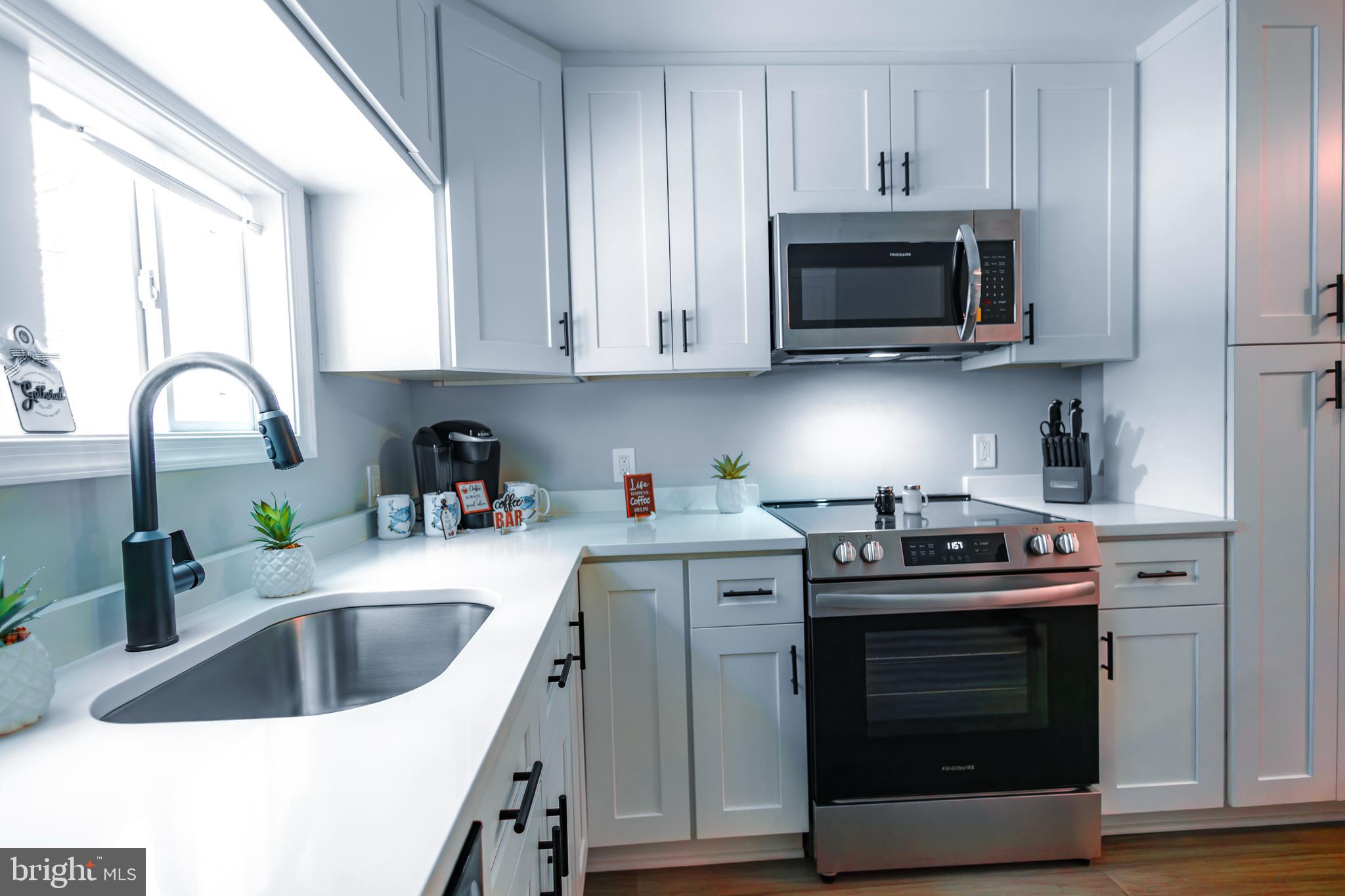 EDGEMERE/SPARROWS POINT - Residential