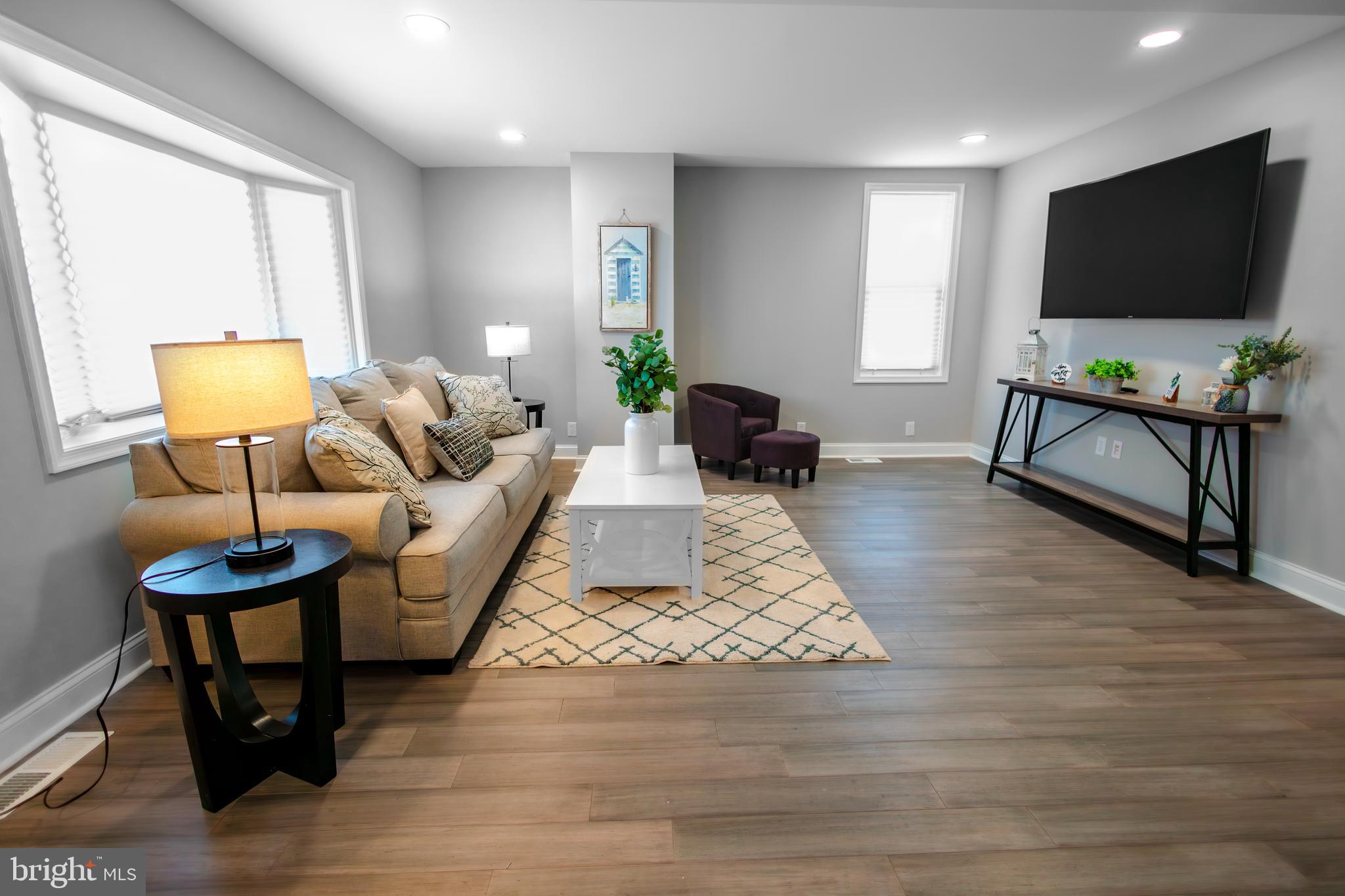 EDGEMERE/SPARROWS POINT - Residential