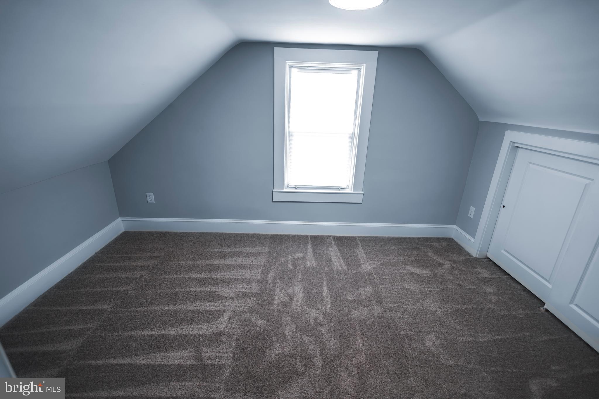 EDGEMERE/SPARROWS POINT - Residential