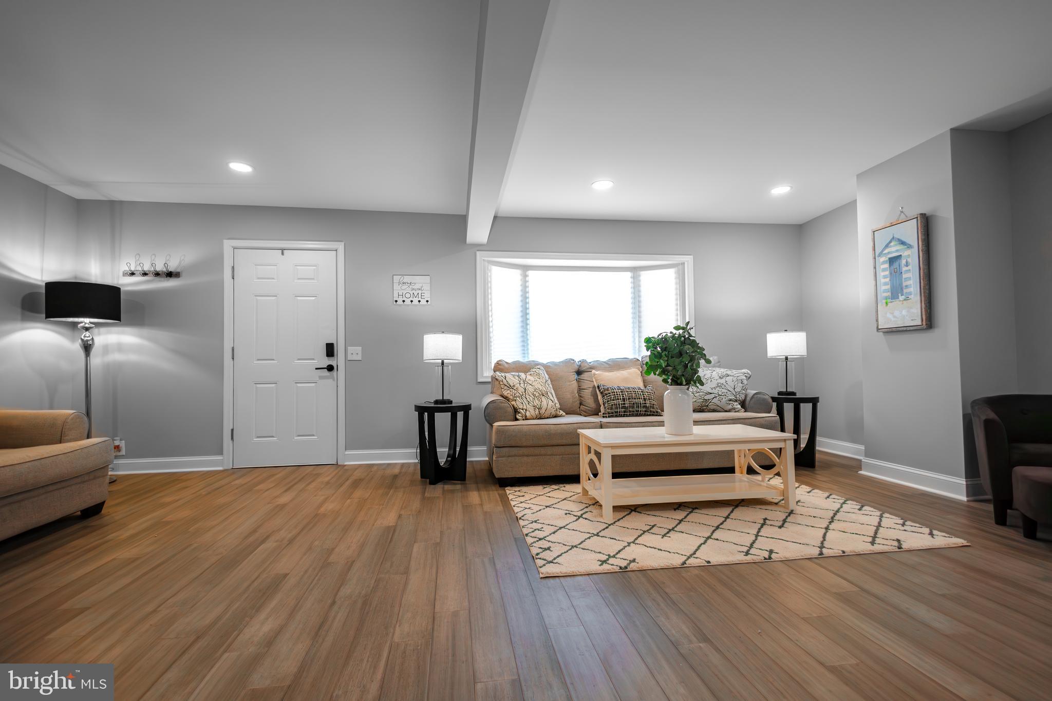 EDGEMERE/SPARROWS POINT - Residential