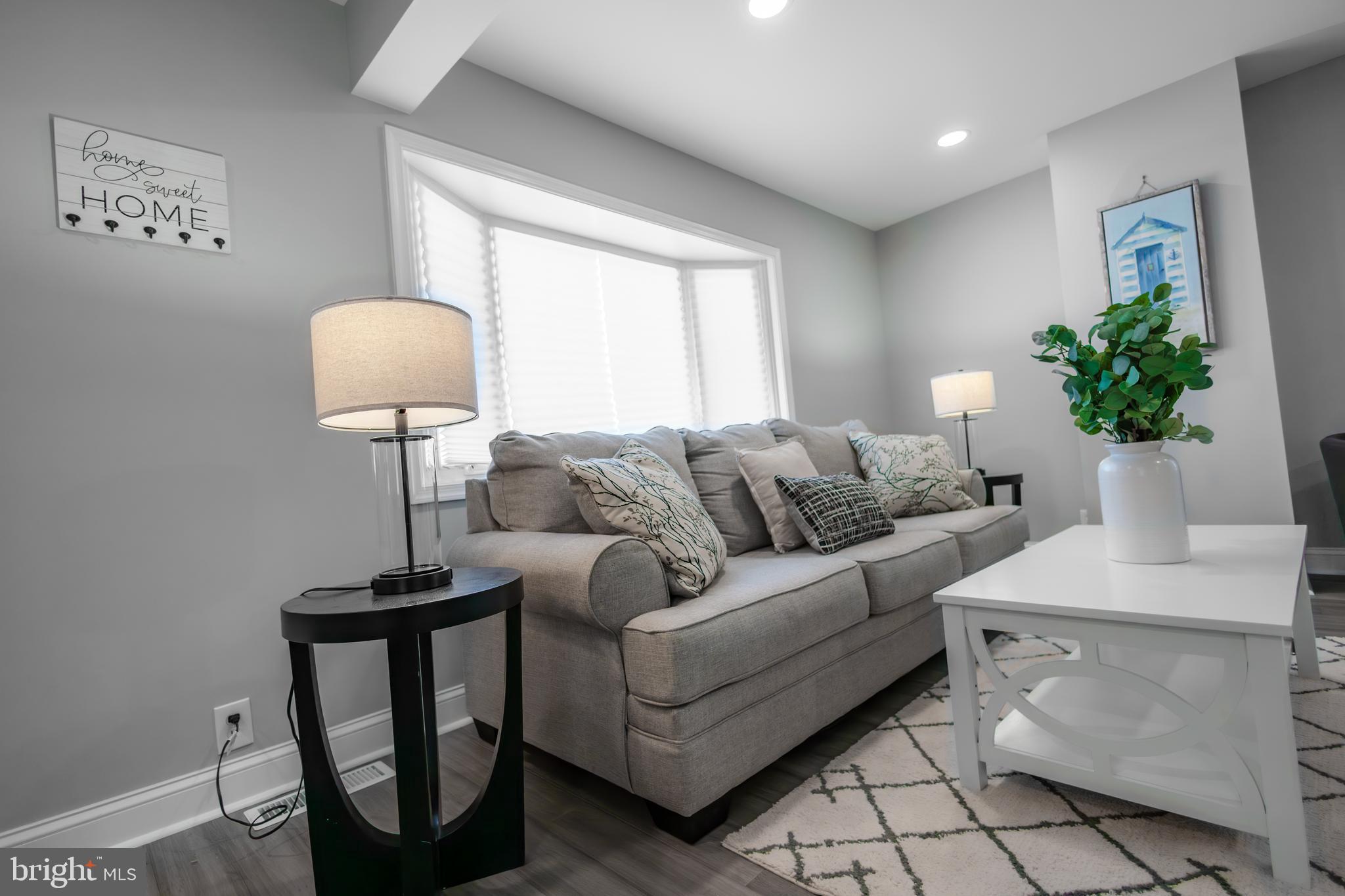 EDGEMERE/SPARROWS POINT - Residential