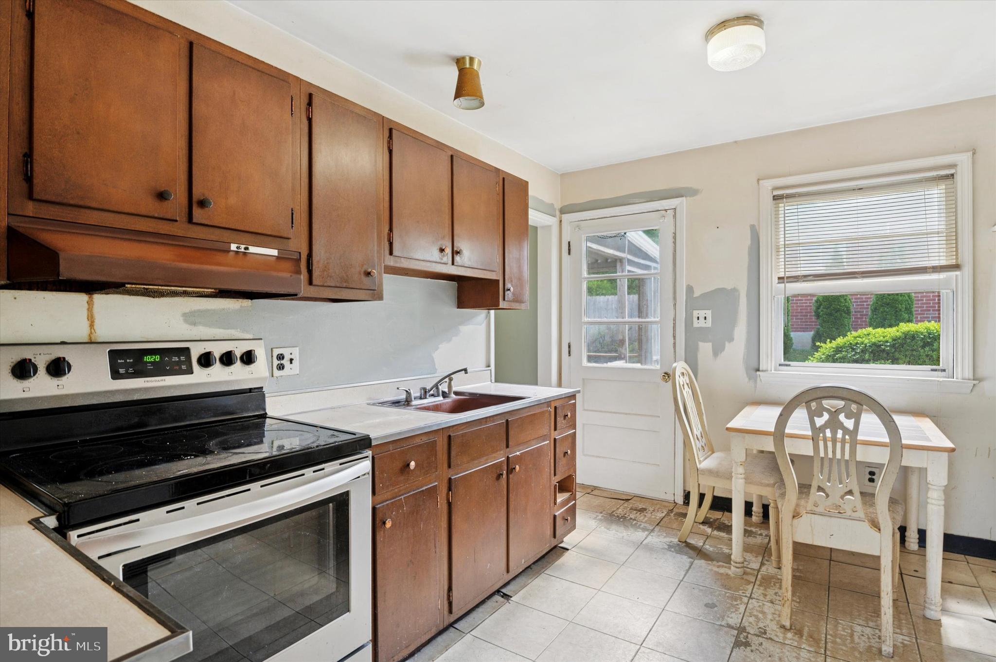 ARUNDEL - Residential