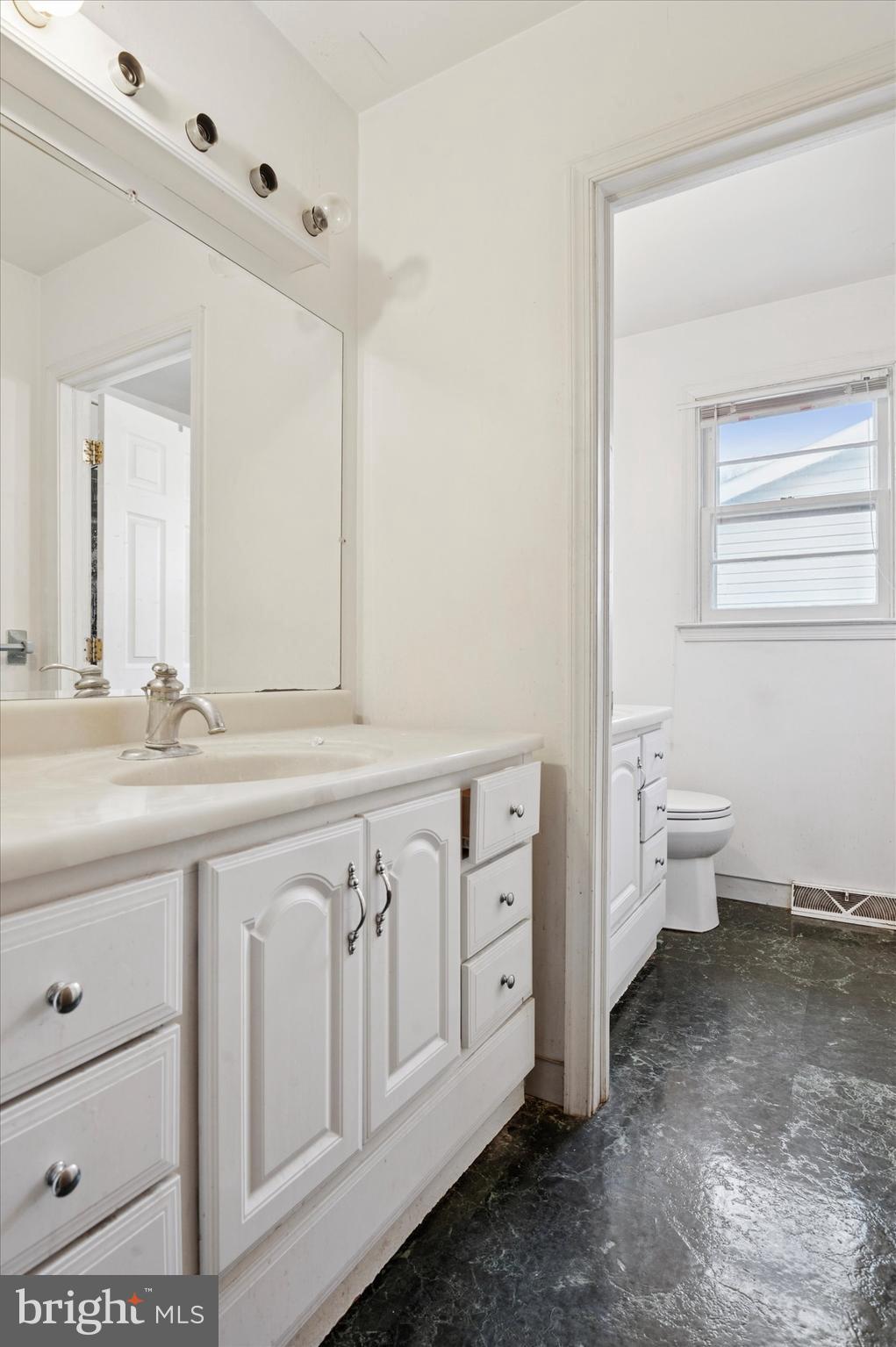 ARUNDEL - Residential