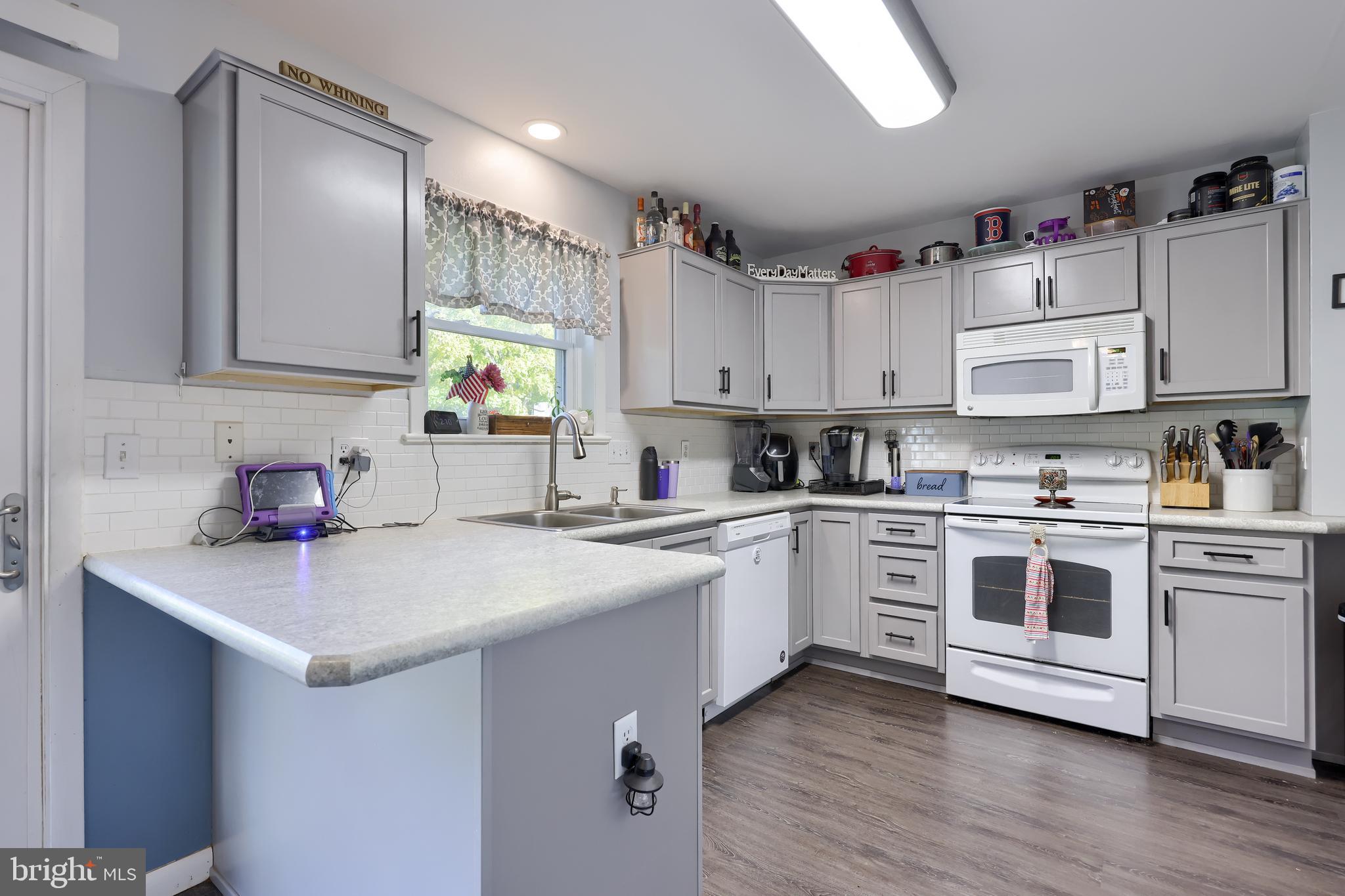 GEORGETOWN HILLS - Residential