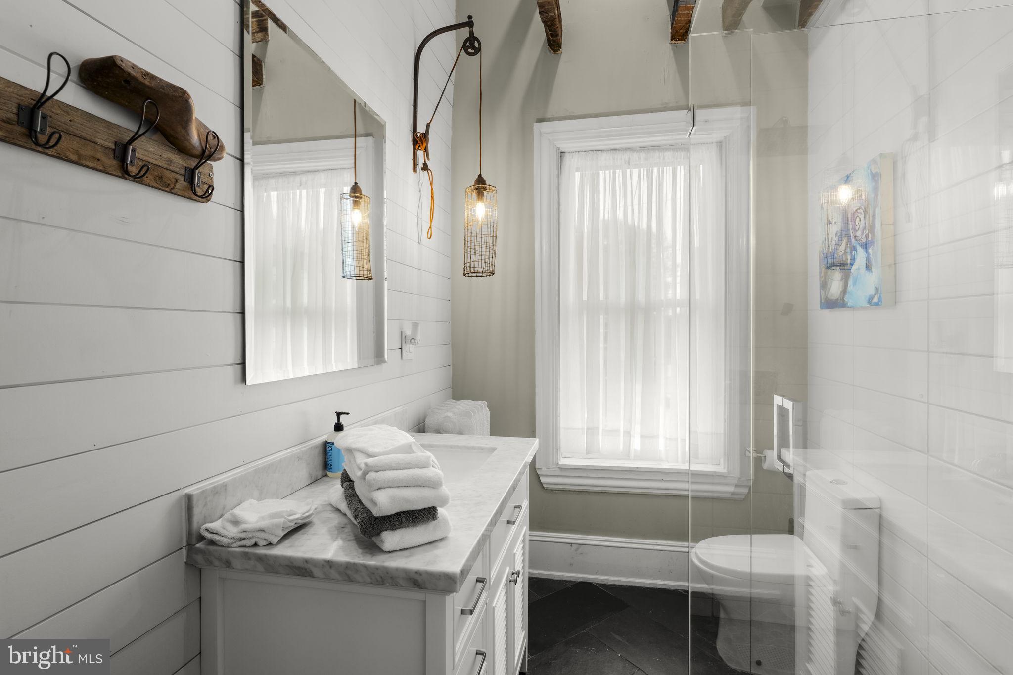 CHESTNUT HILL - Residential