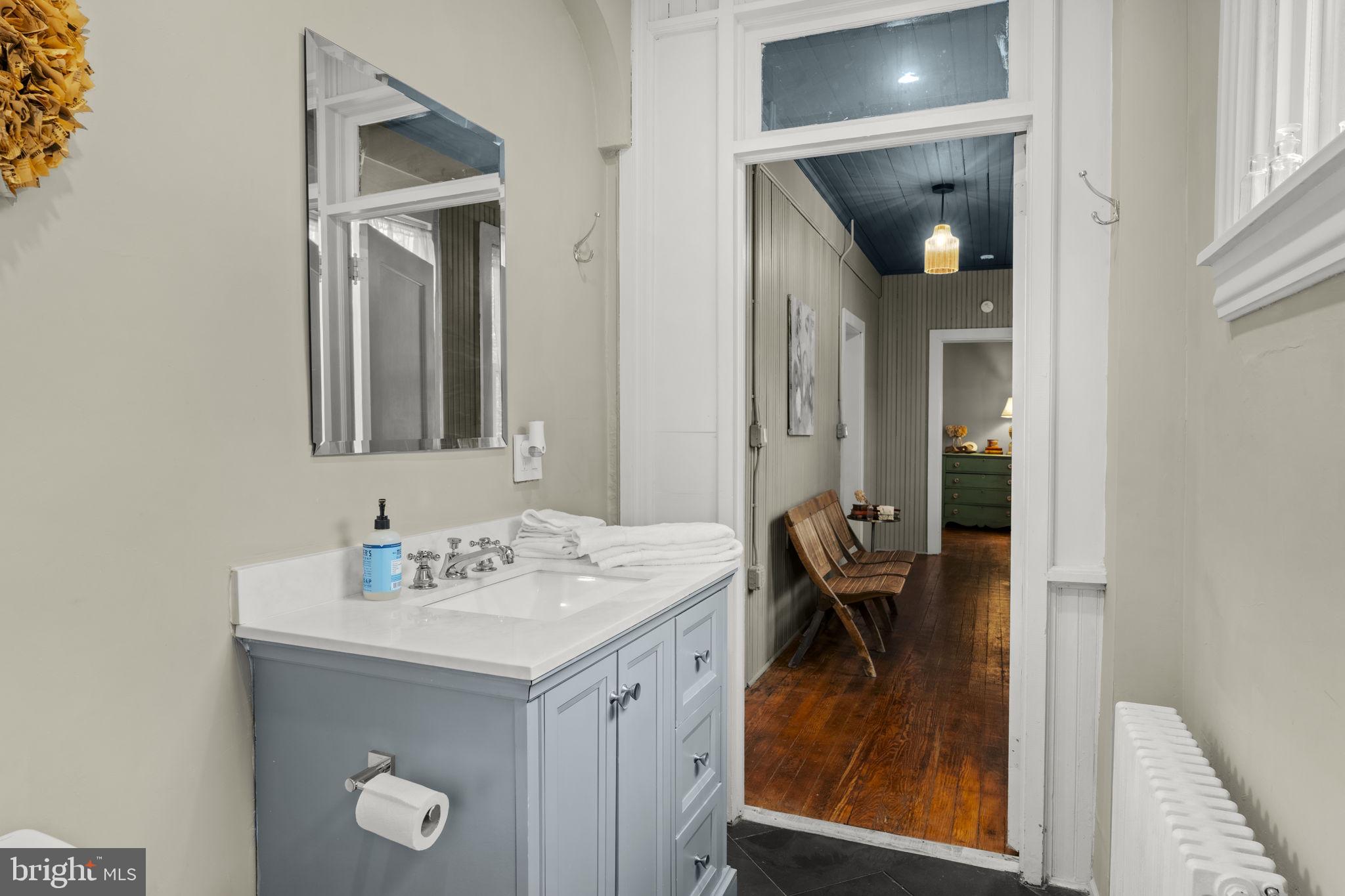 CHESTNUT HILL - Residential