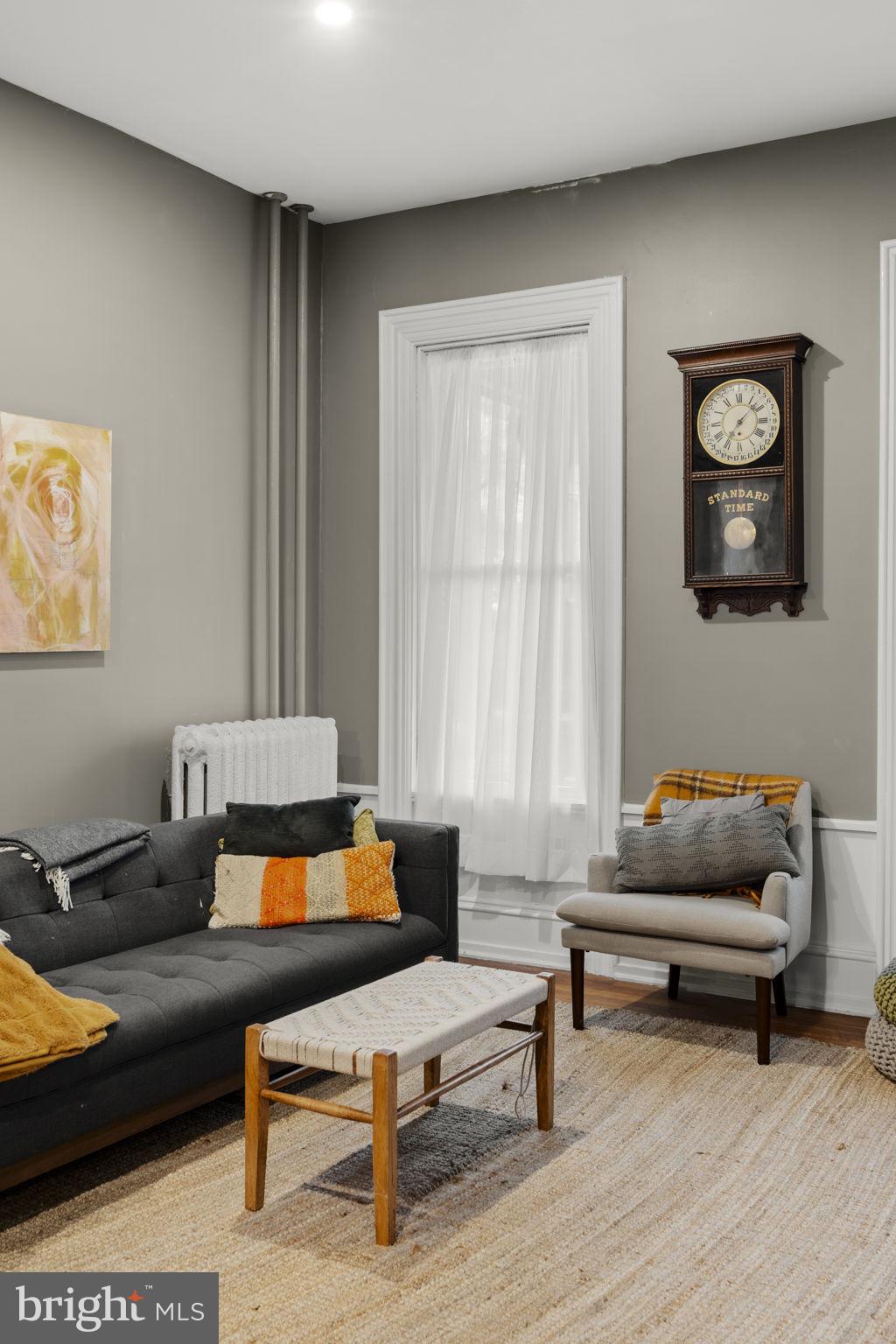 CHESTNUT HILL - Residential