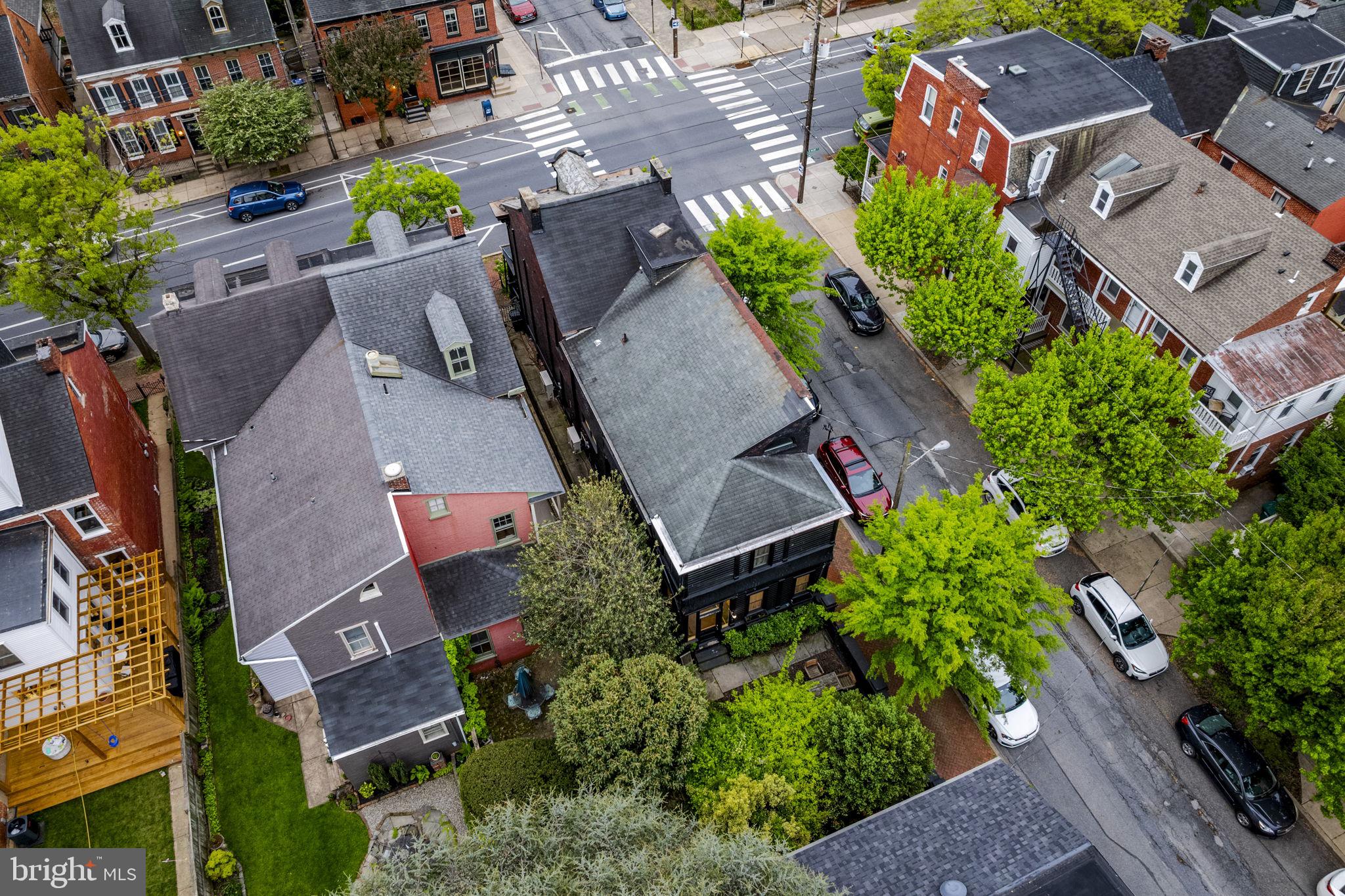 CHESTNUT HILL - Residential