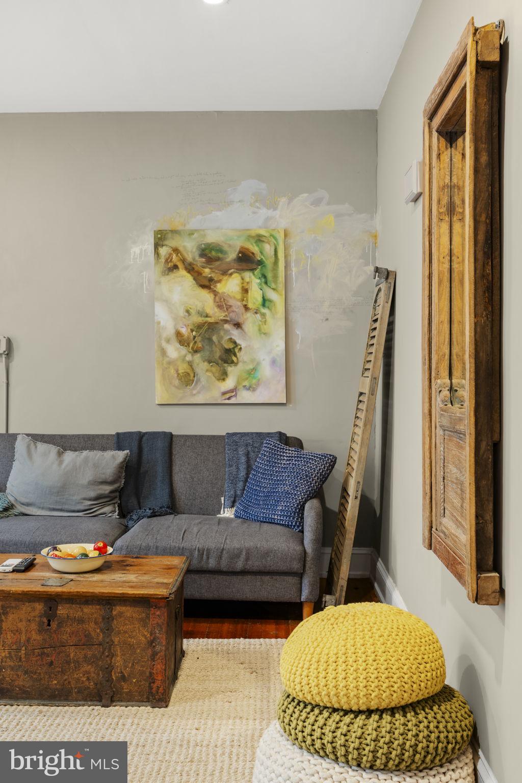 CHESTNUT HILL - Residential