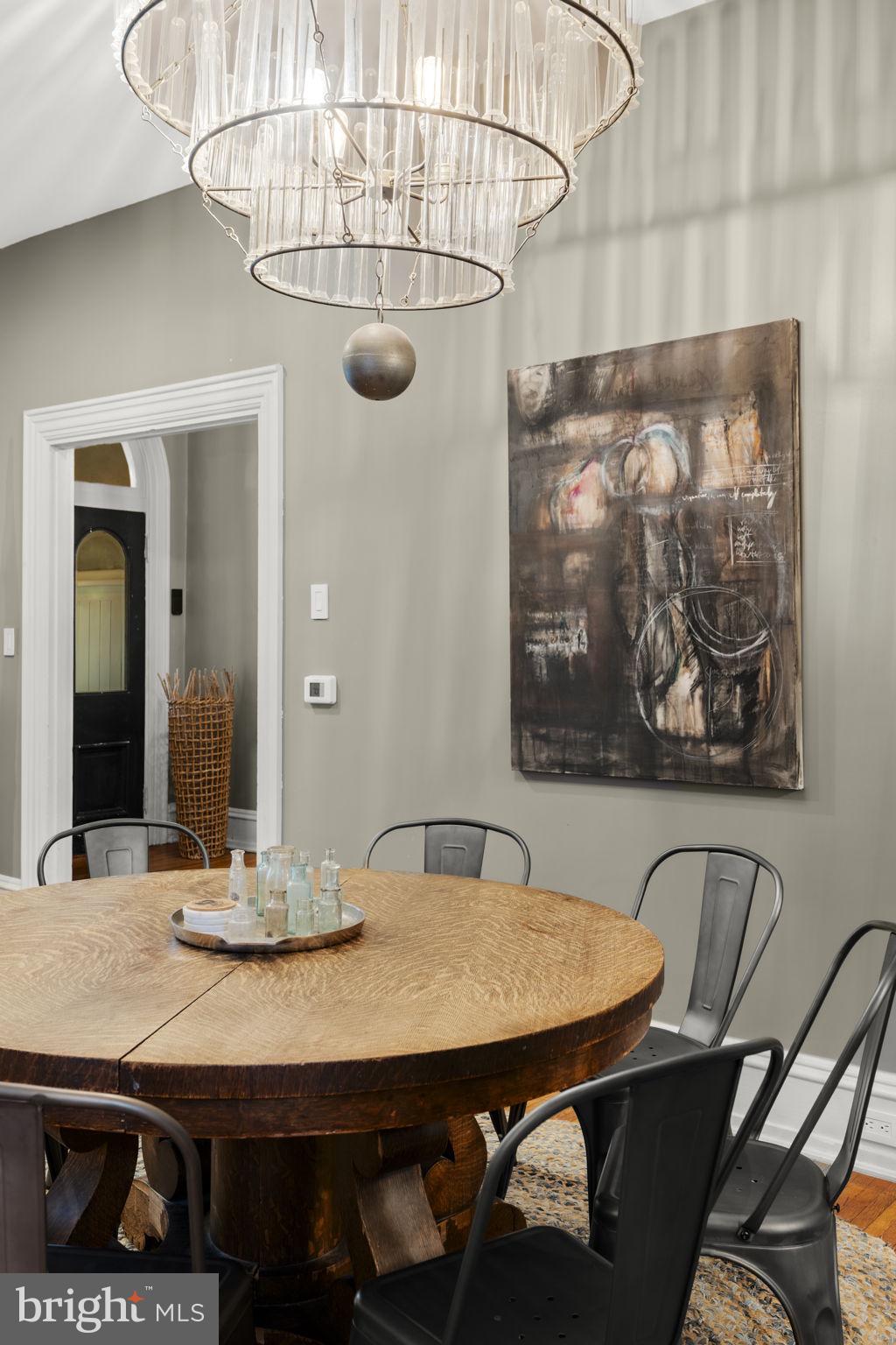 CHESTNUT HILL - Residential