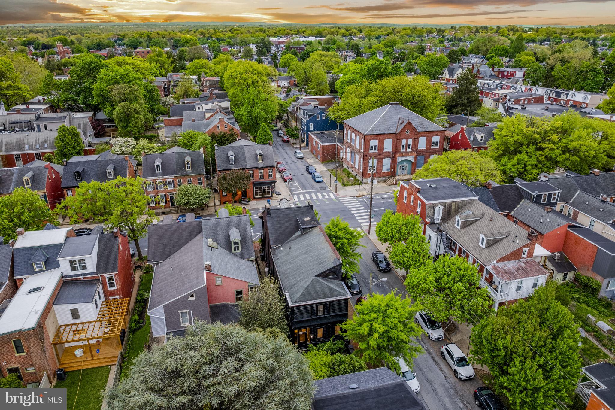 CHESTNUT HILL - Residential