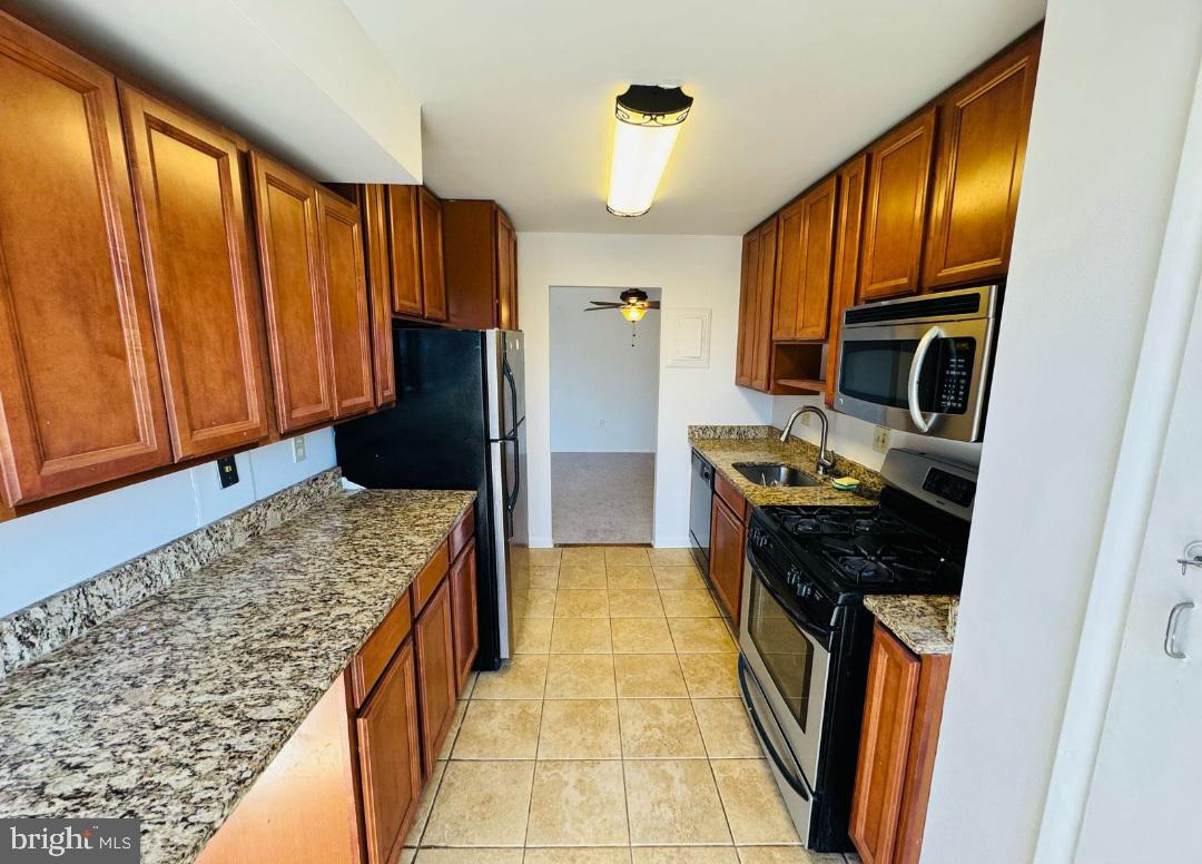5618 BLOOMFIELD DRIVE 202